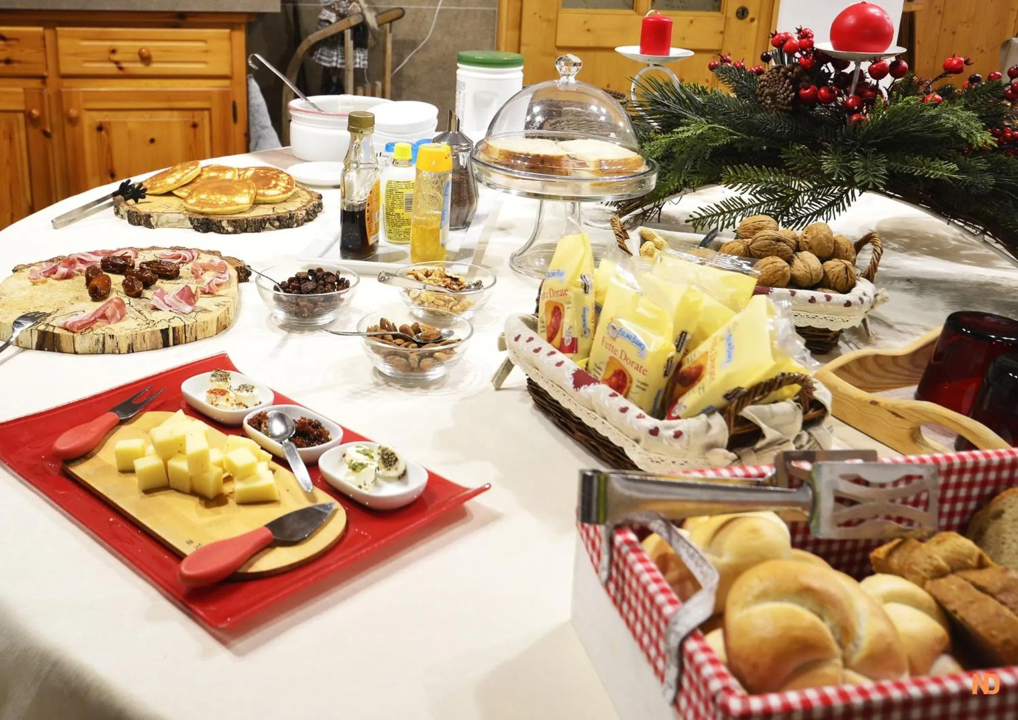 Breakfast in Villa Lucin