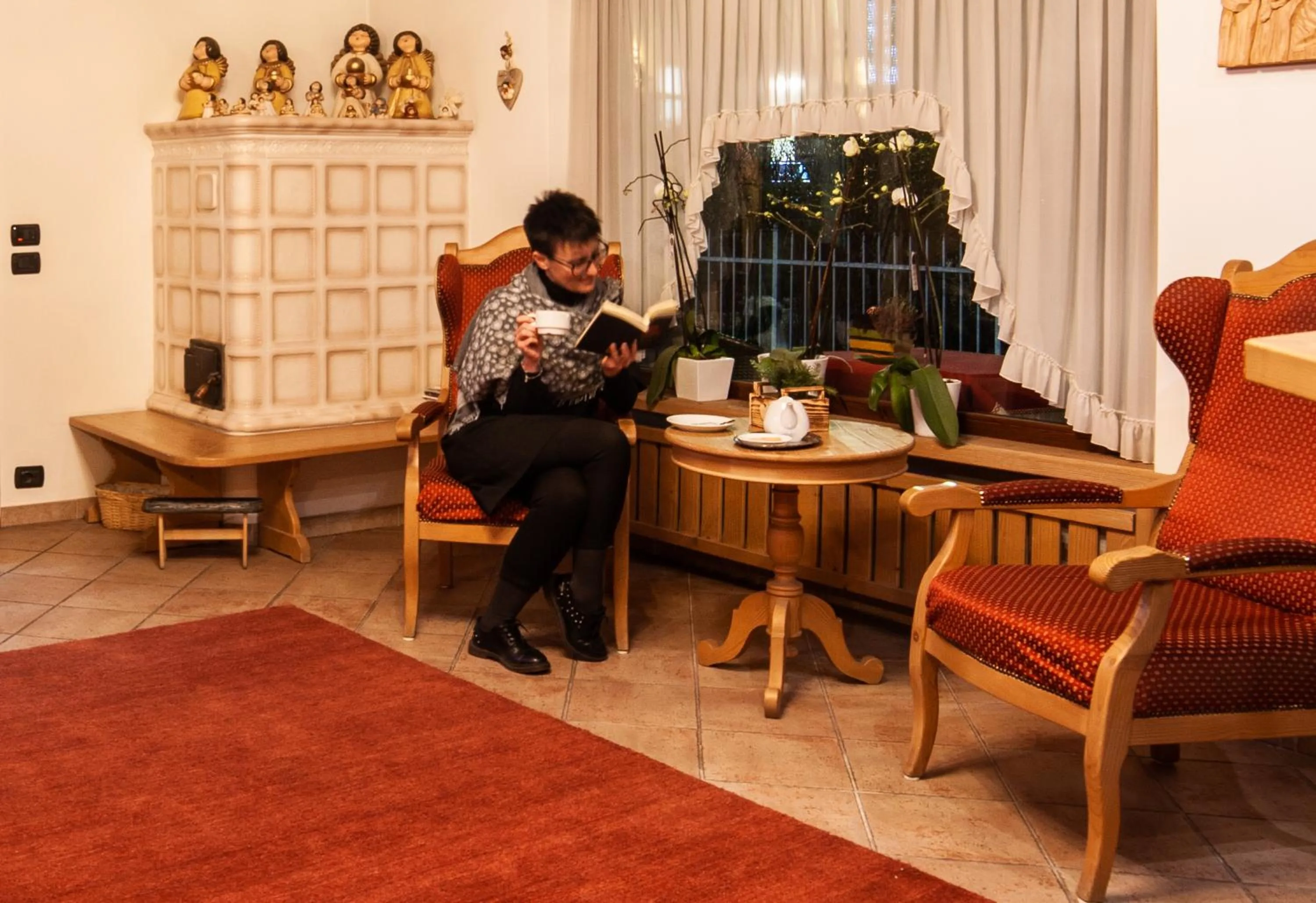 People in Villa Lucin