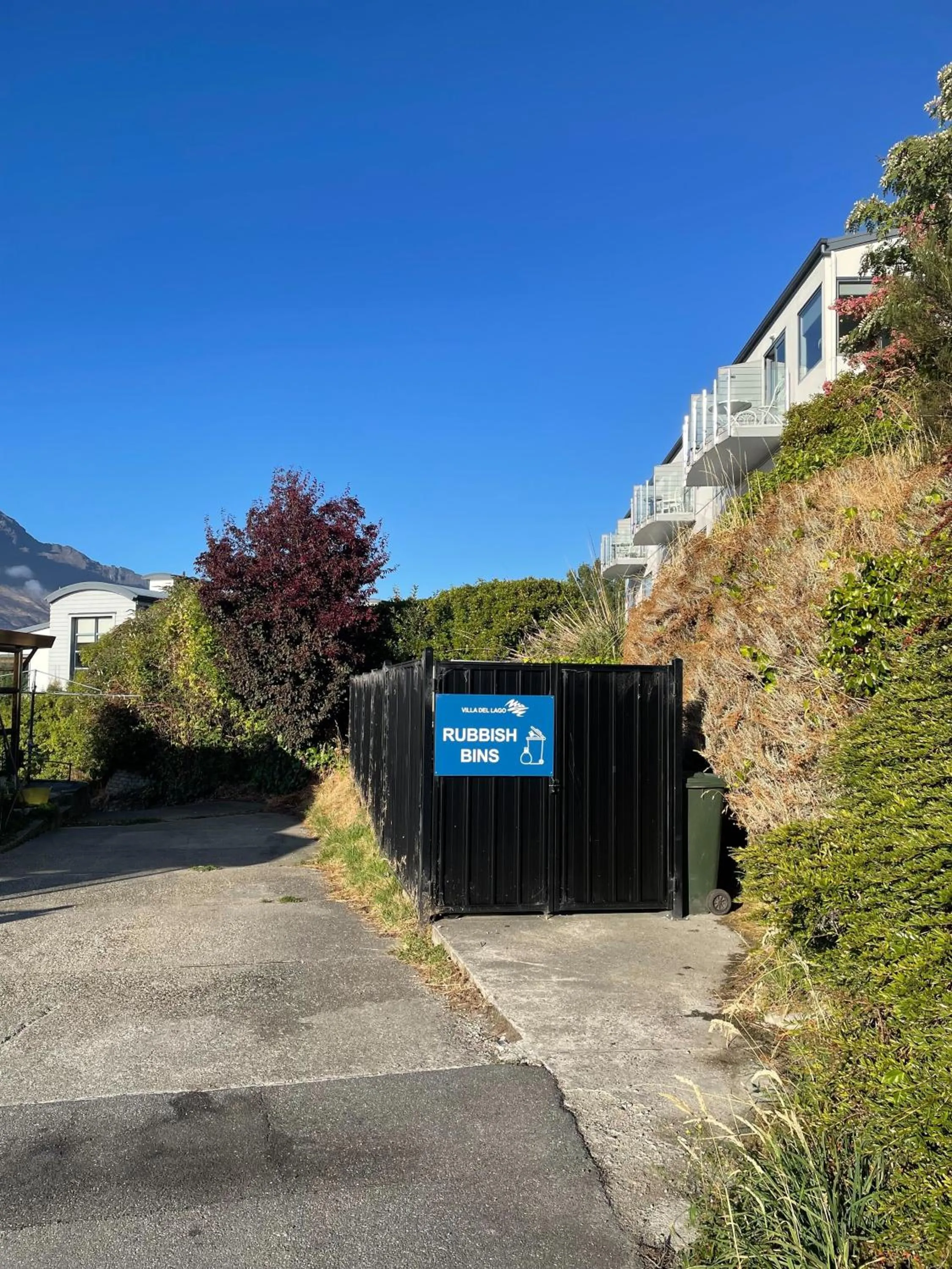 Area and facilities in Villa Del Lago