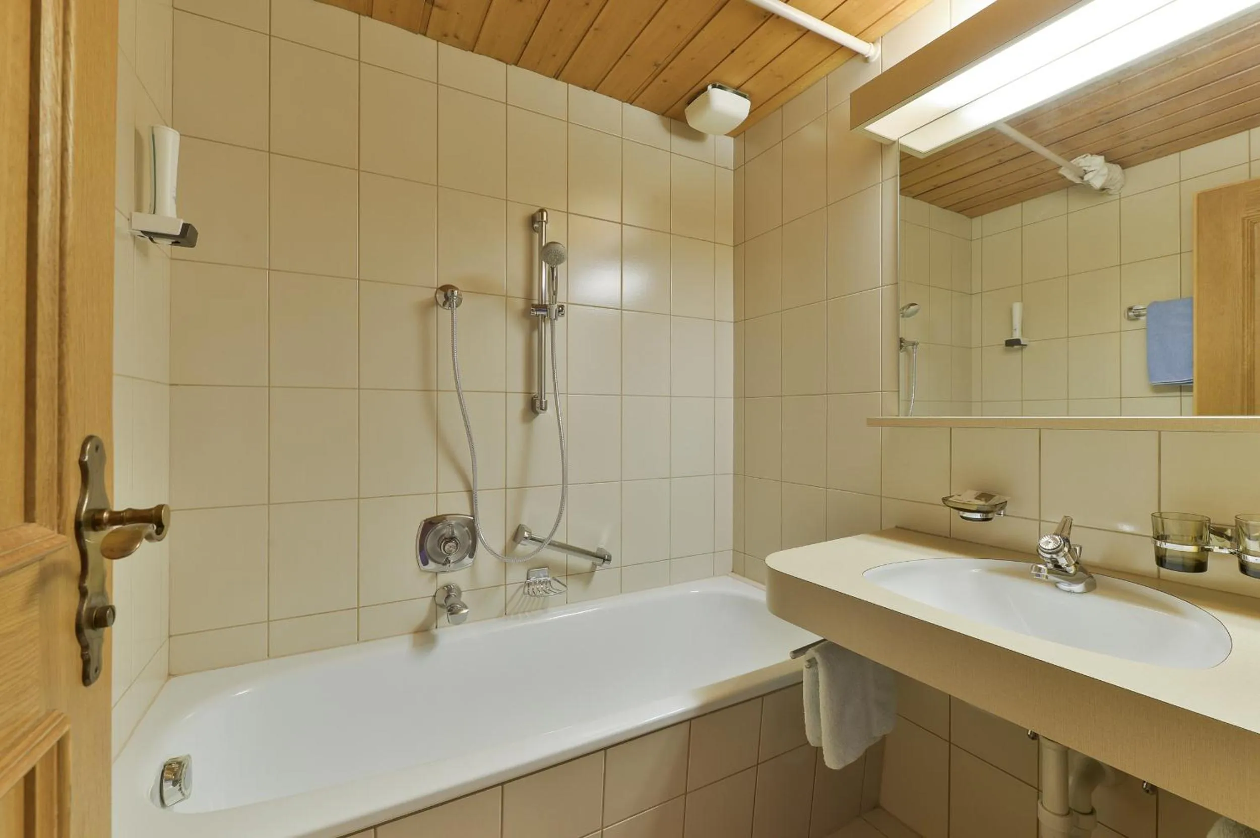 Bathroom in Hotel Bergheim