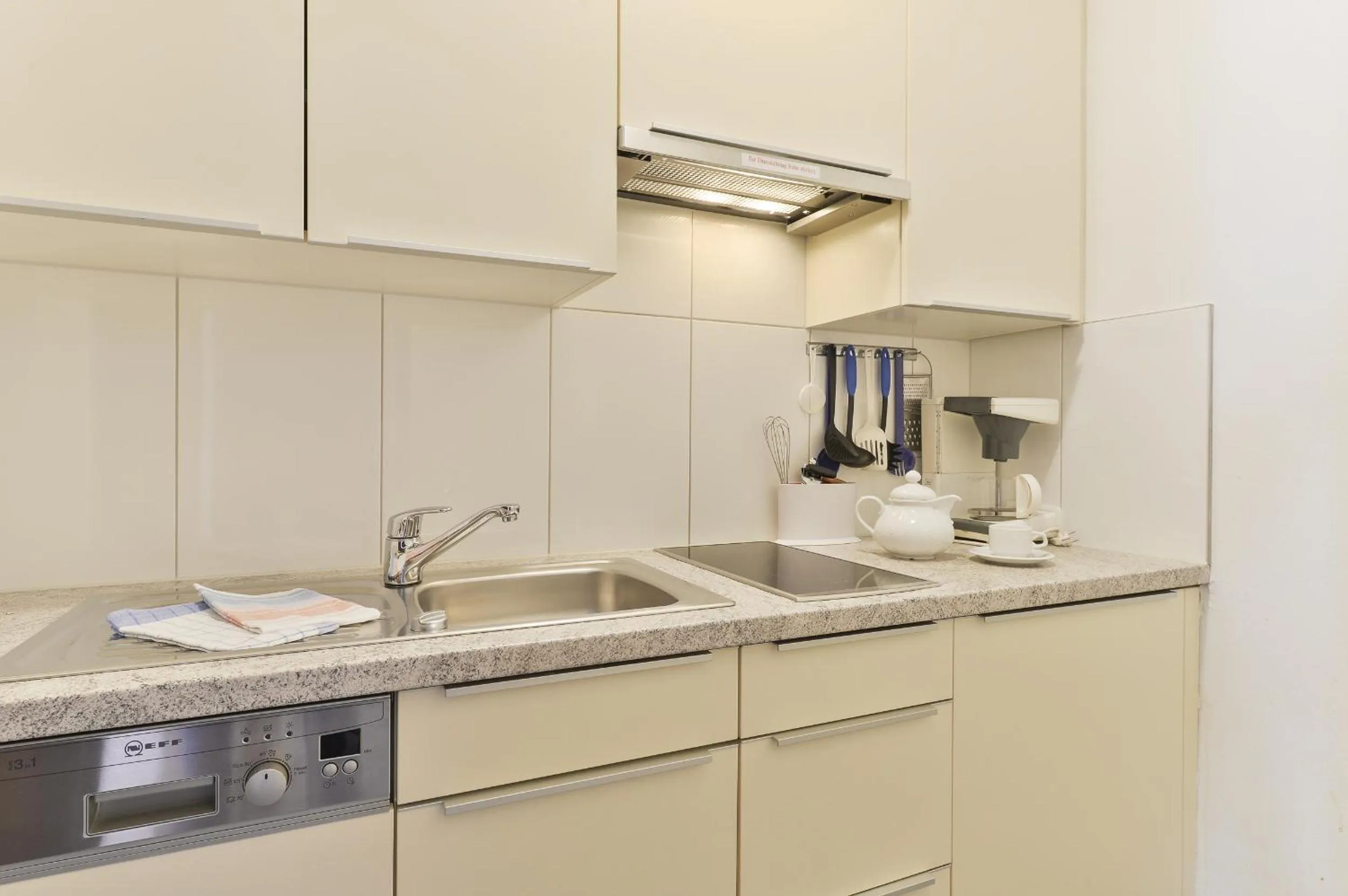 Kitchen or kitchenette in Hotel Bergheim