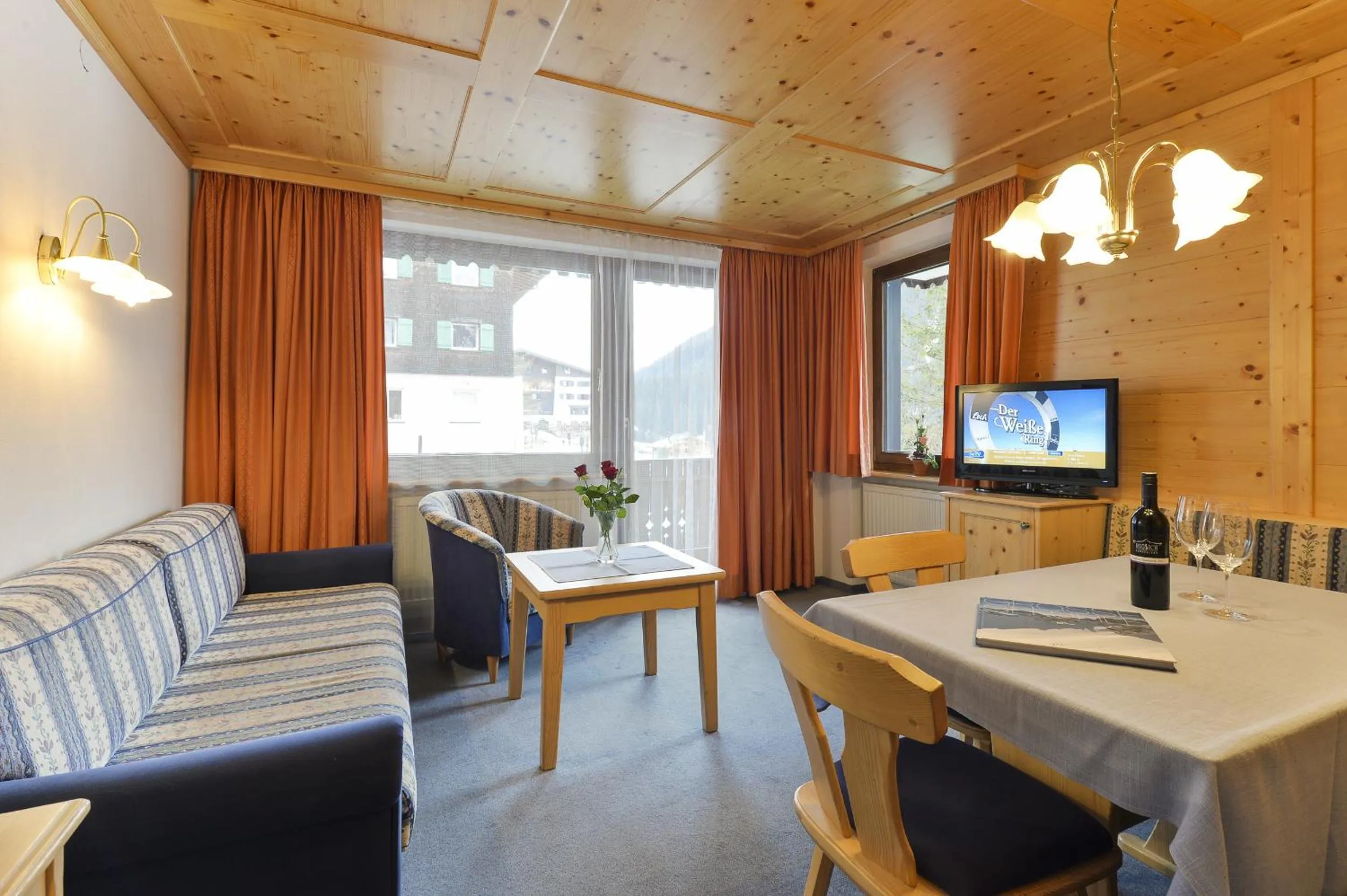 Dining area in Hotel Bergheim