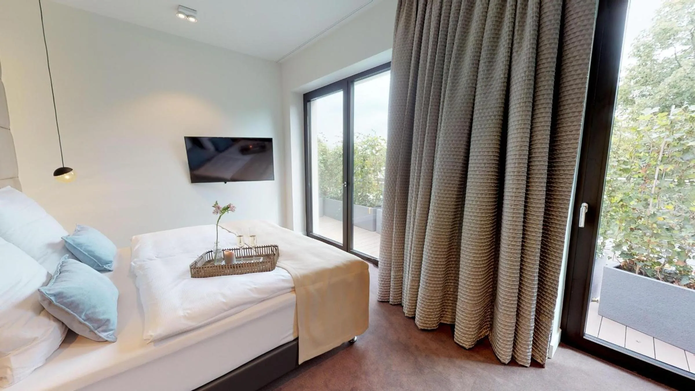 White Pearl Apartment 4 02