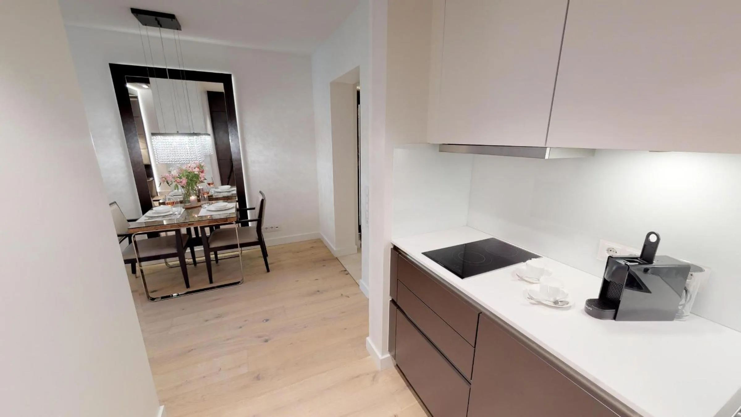 Kitchen or kitchenette in White Pearl Apartment 1.10