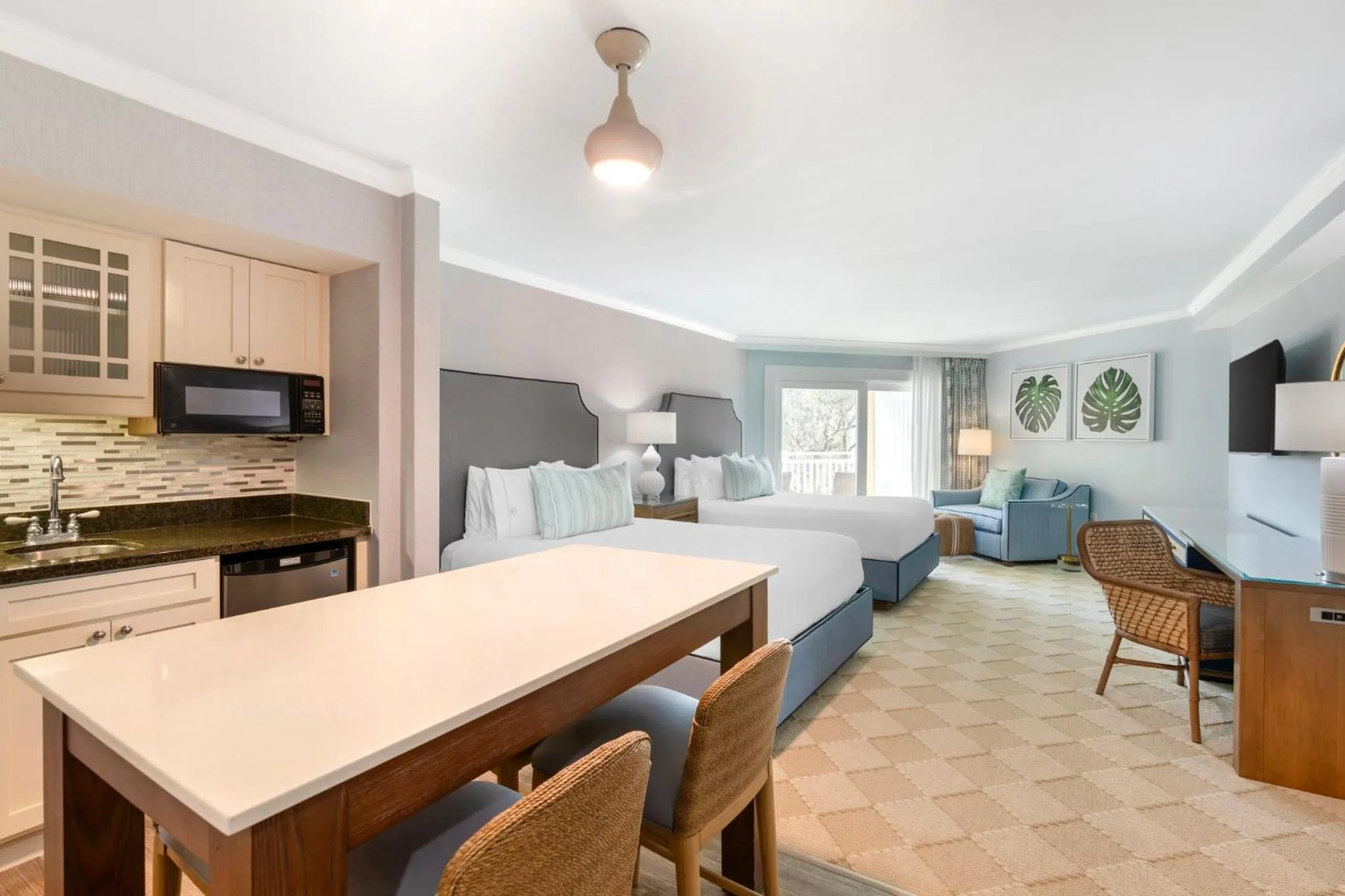 Photo of the whole room, Bed in Omni Hilton Head Oceanfront Resort