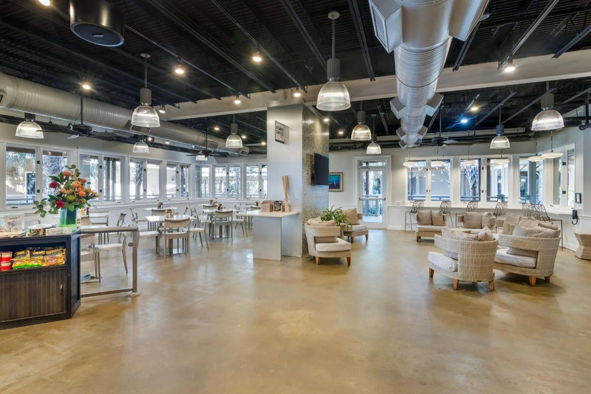 Restaurant/places to eat in Omni Hilton Head Oceanfront Resort