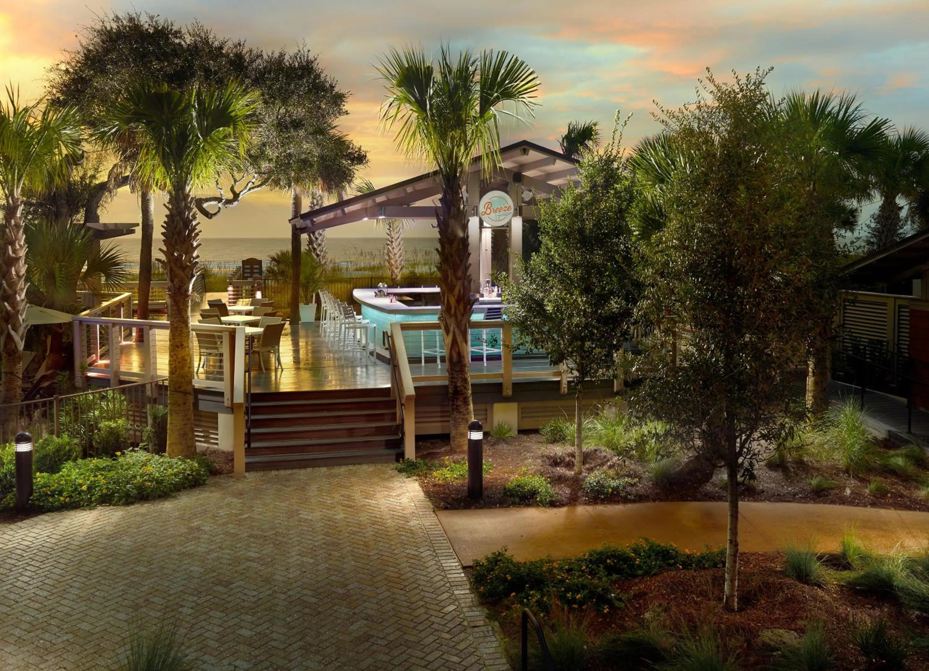 Lounge or bar in Omni Hilton Head Oceanfront Resort