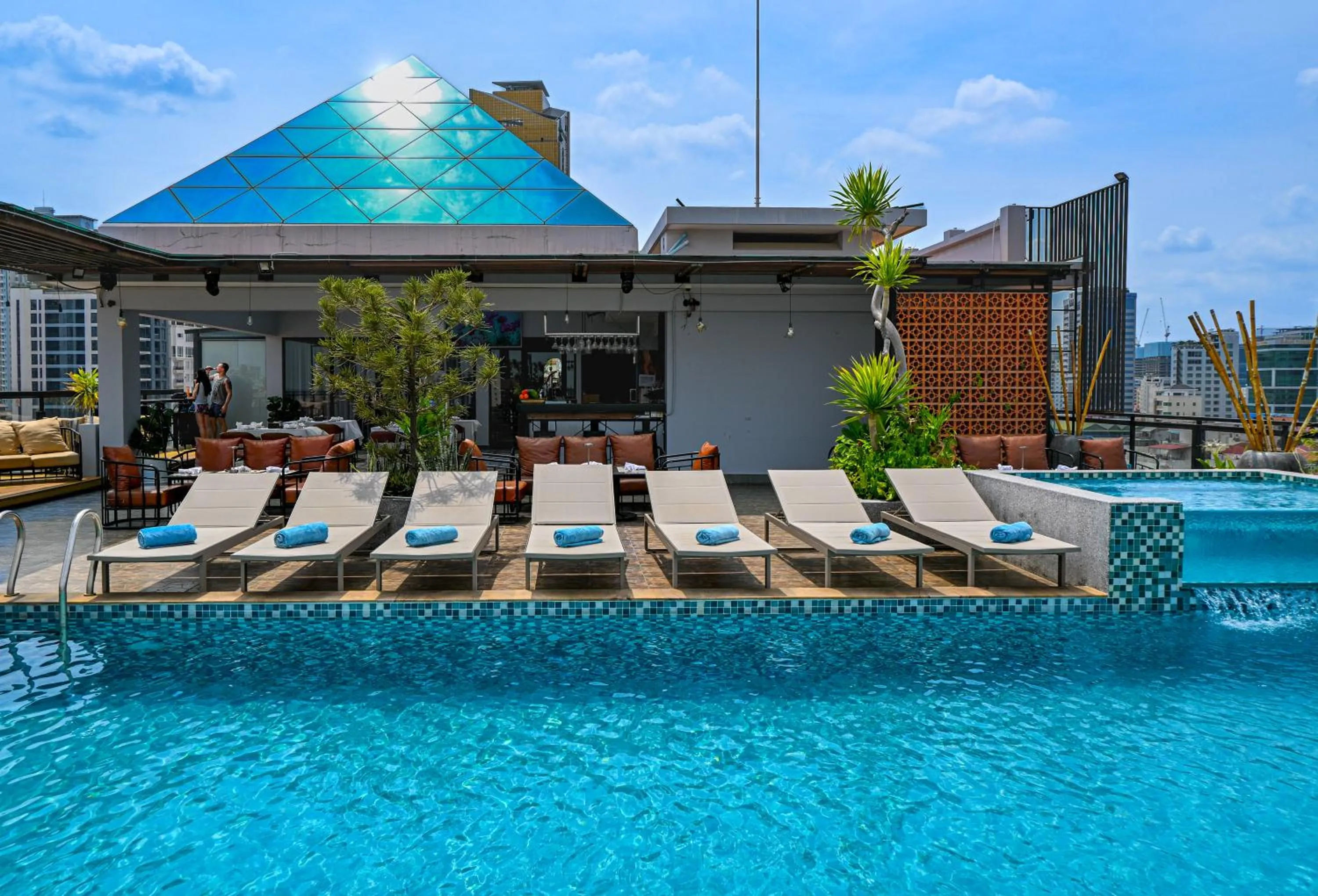 Swimming pool in Phnom Penh 51 Hotel & Residences