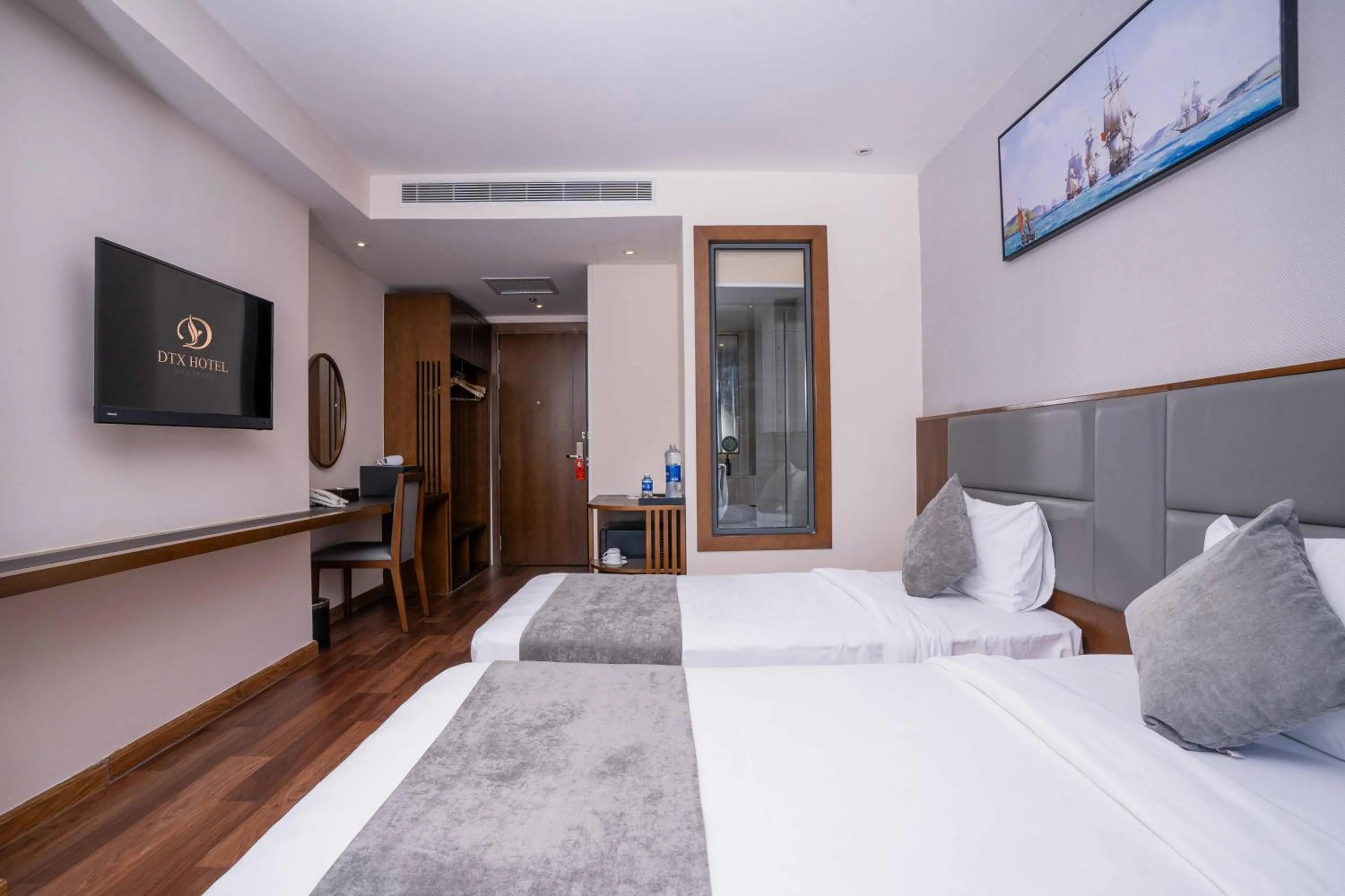 Shower, Bed in DTX Hotel Nha Trang