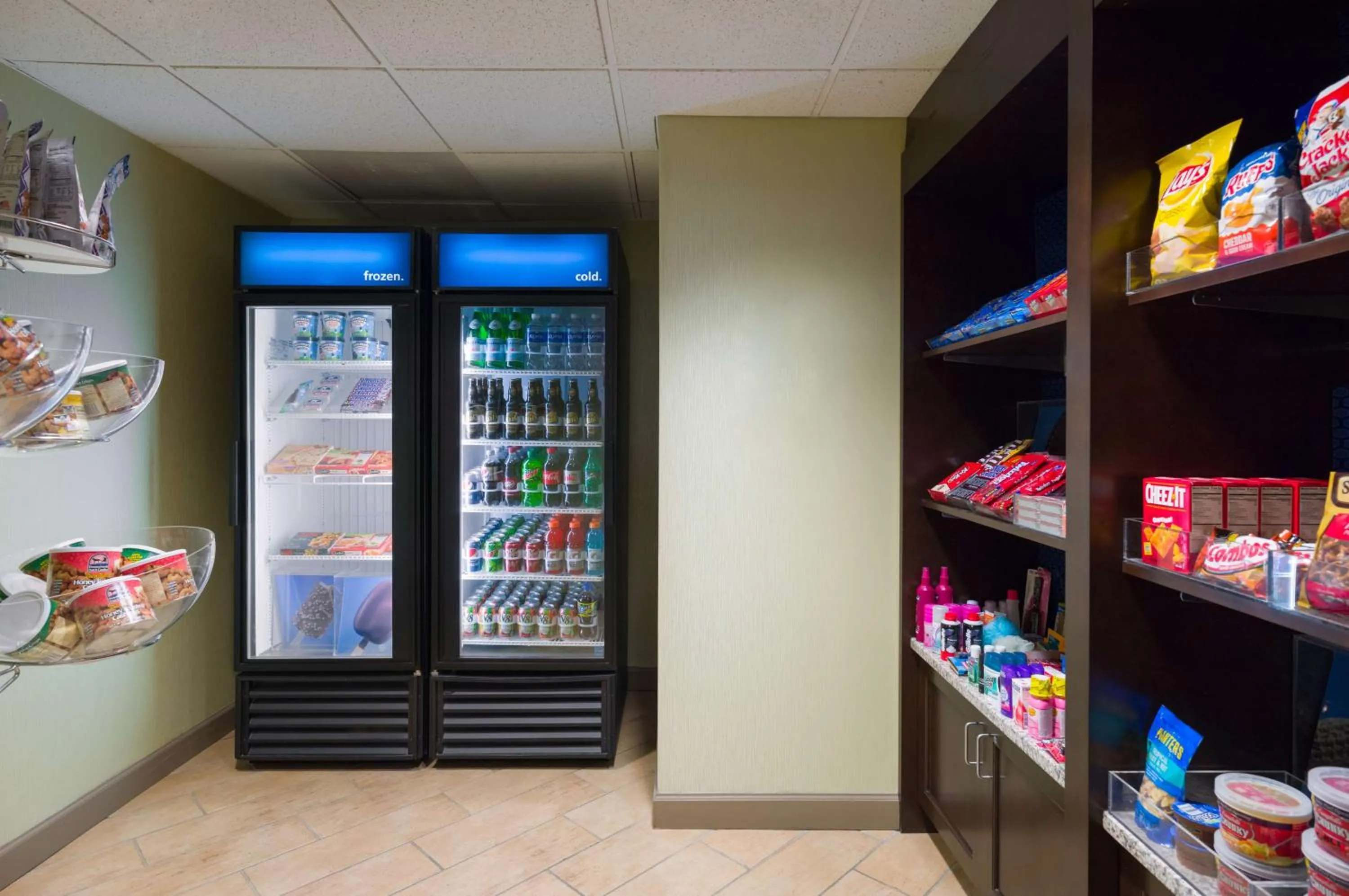 On-site shops in Larkspur Landing Carlisle