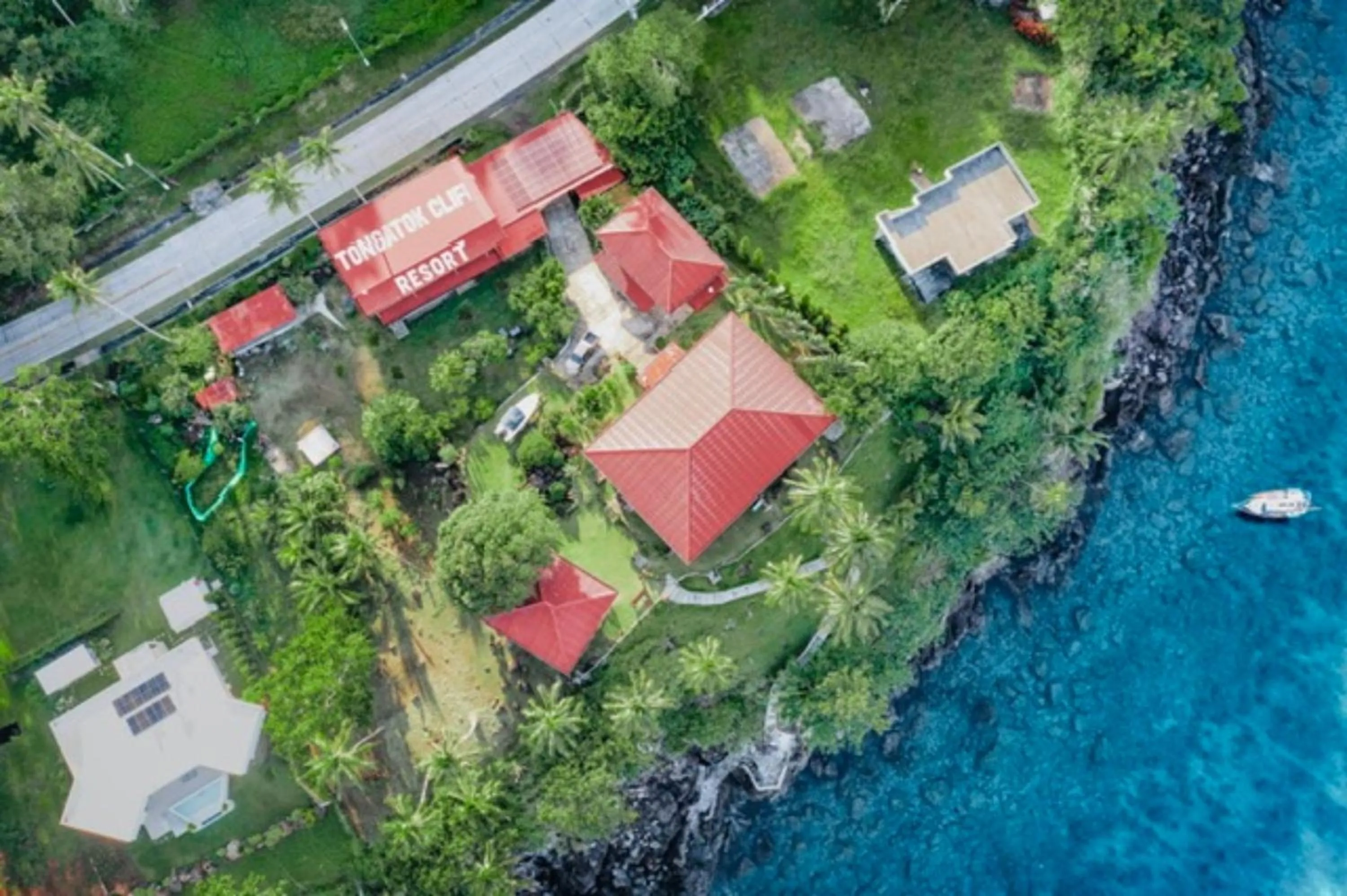 Property building in Tongatok Cliff Resort