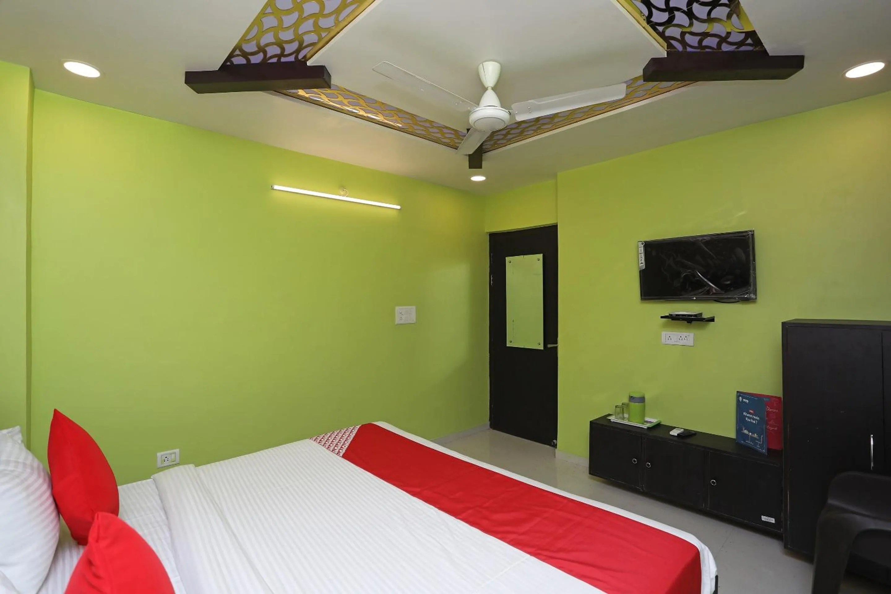 Bedroom in Super Hotel O Richa Grand