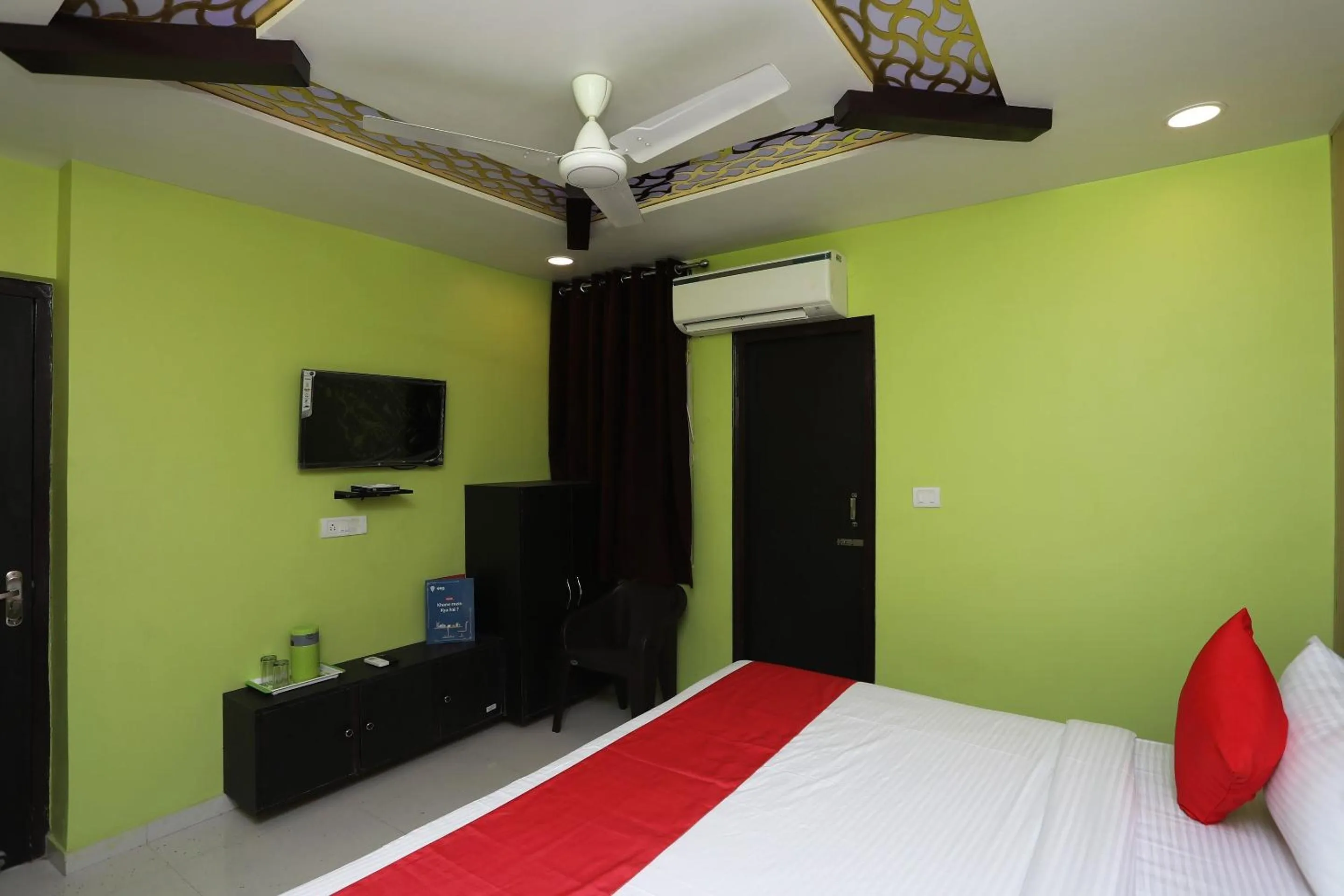 Bedroom in Super Hotel O Richa Grand