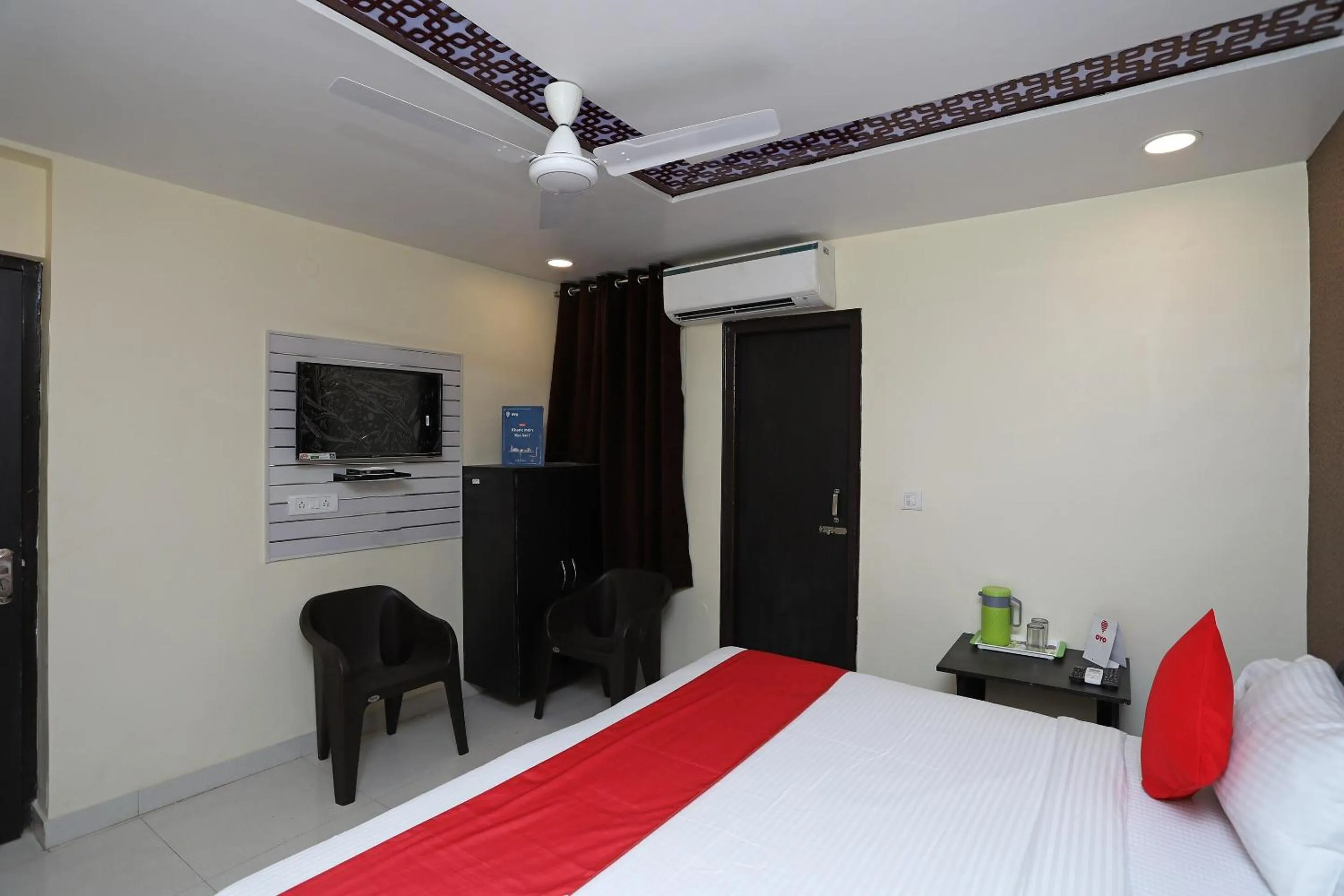 Bedroom in Super Hotel O Richa Grand