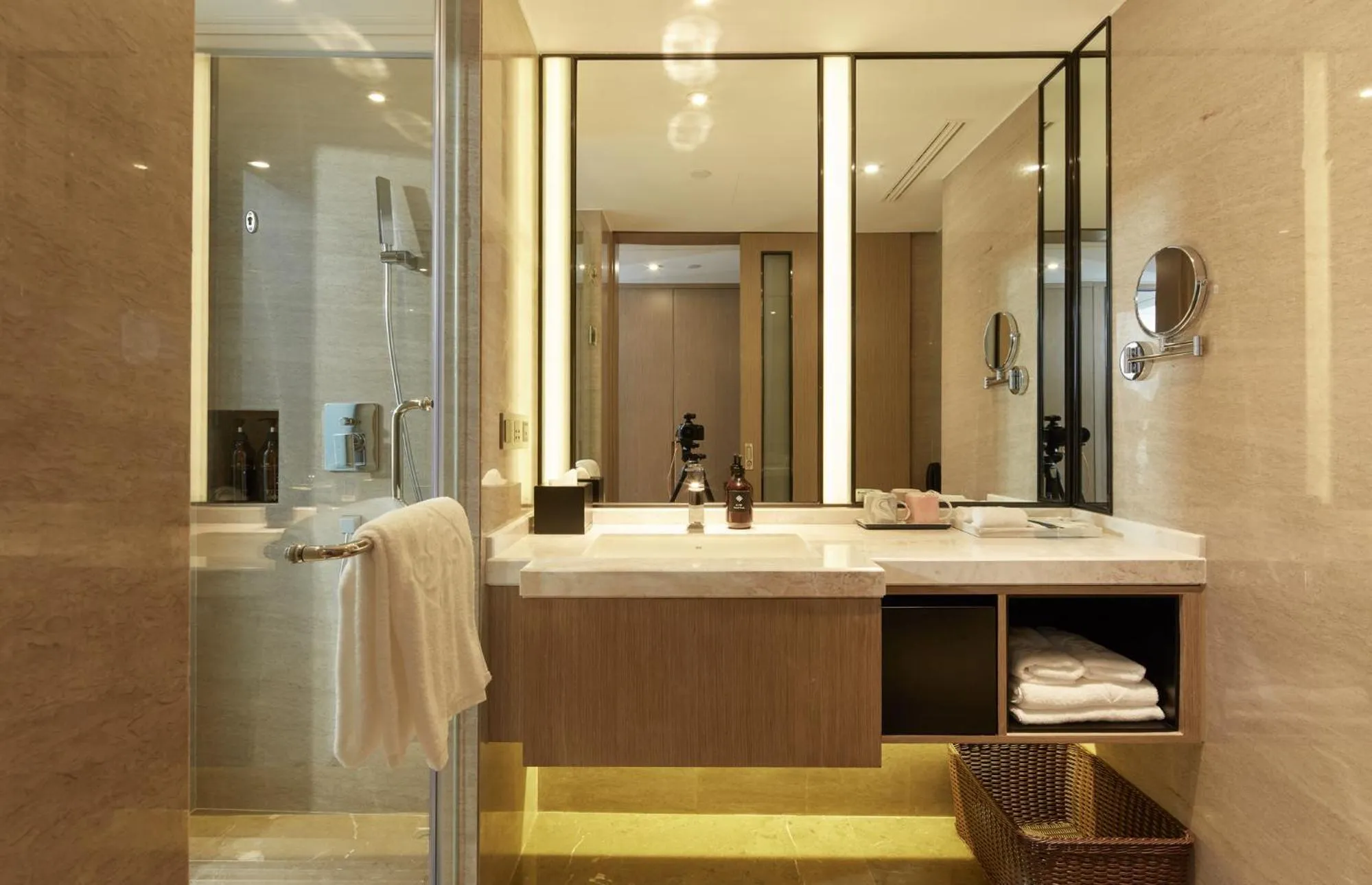 Zenith Hotel-Near Train Station & The Mixc