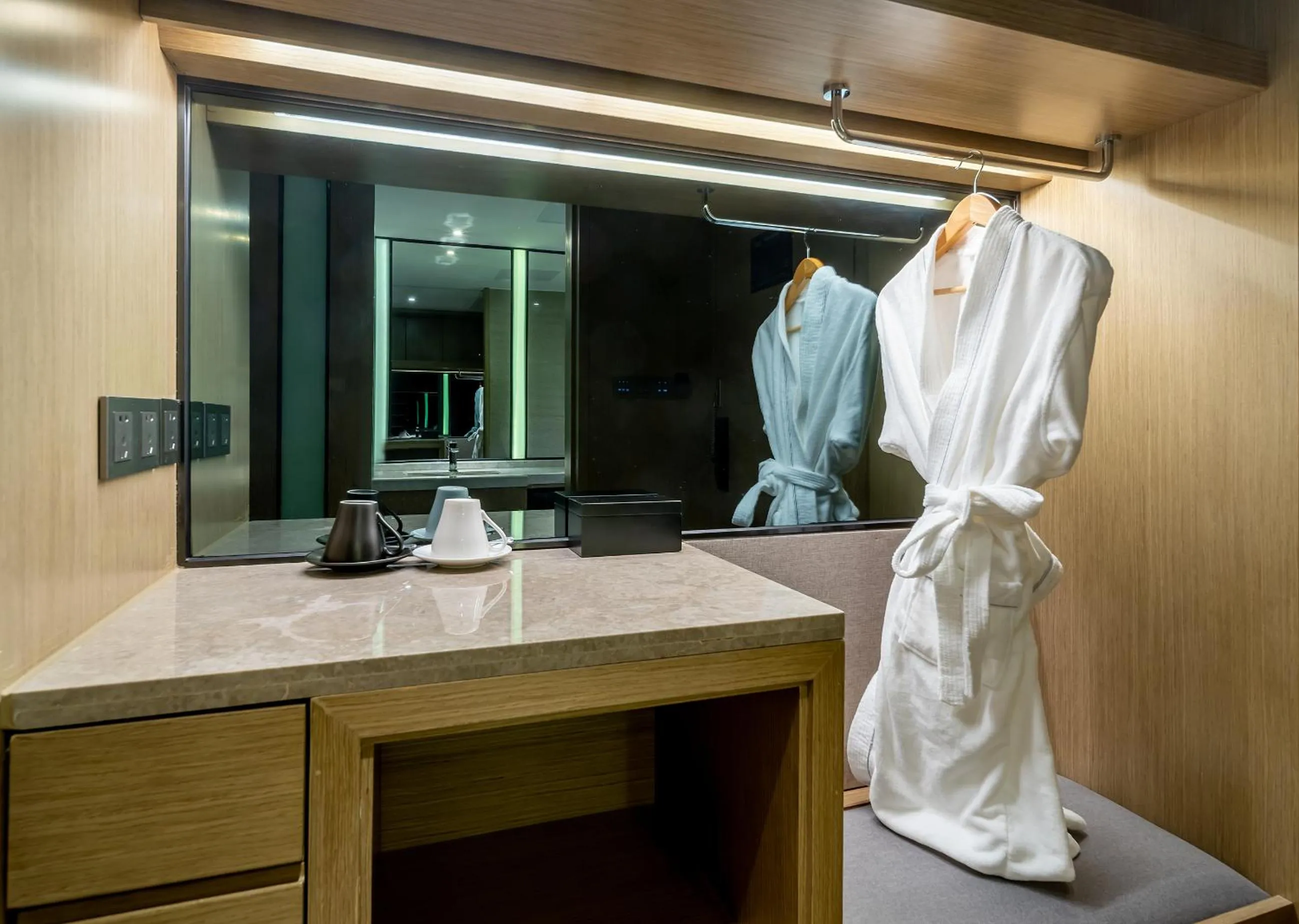 Zenith Hotel-Near Train Station & The Mixc