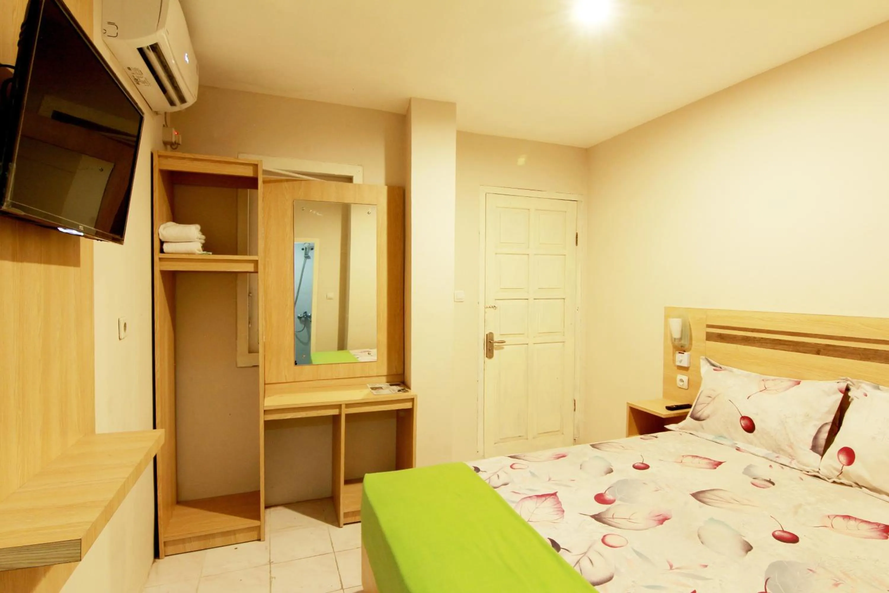 Bedroom, Bed in Homestay HD Inn