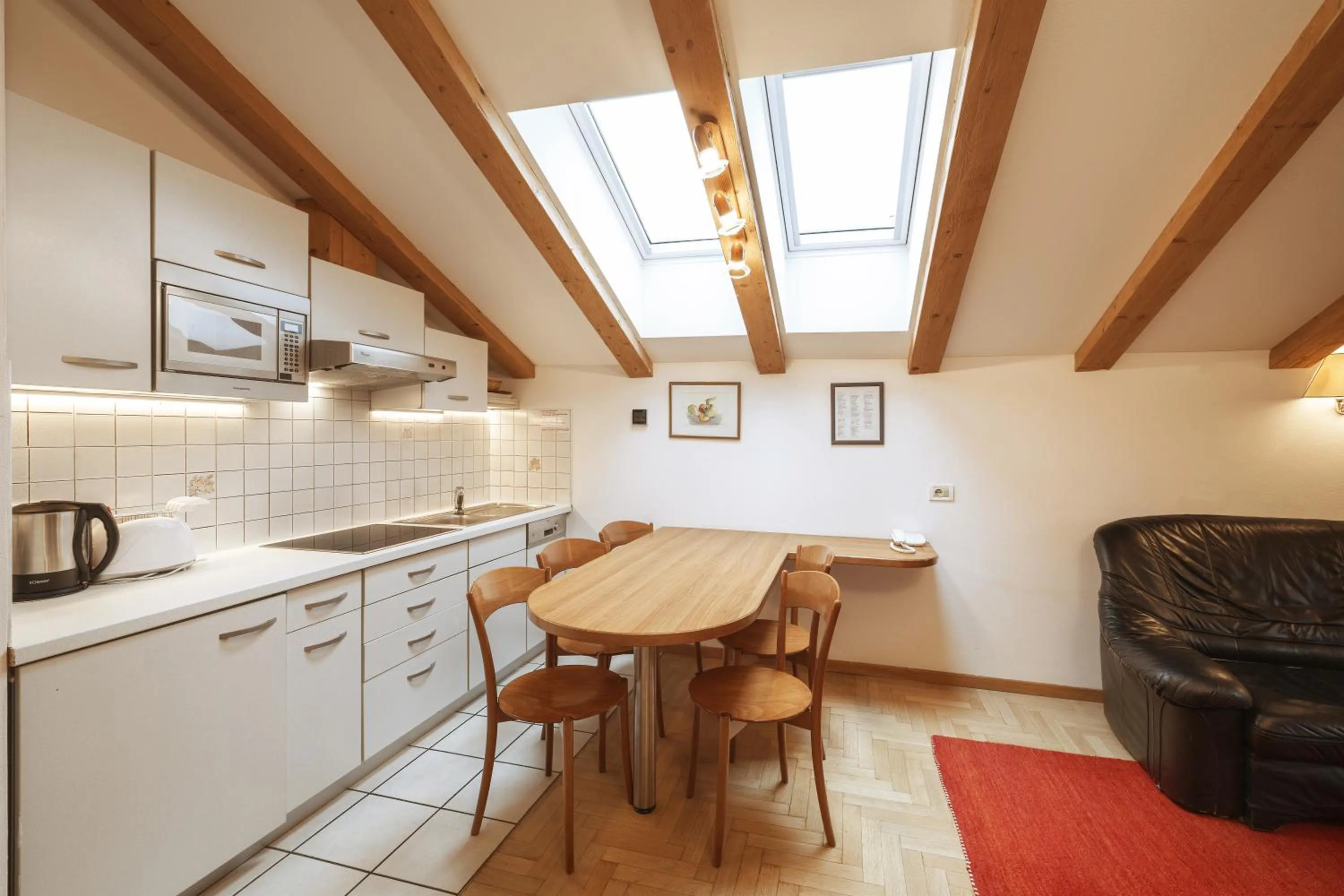 La Tambra - Residence - Central with Restaurant