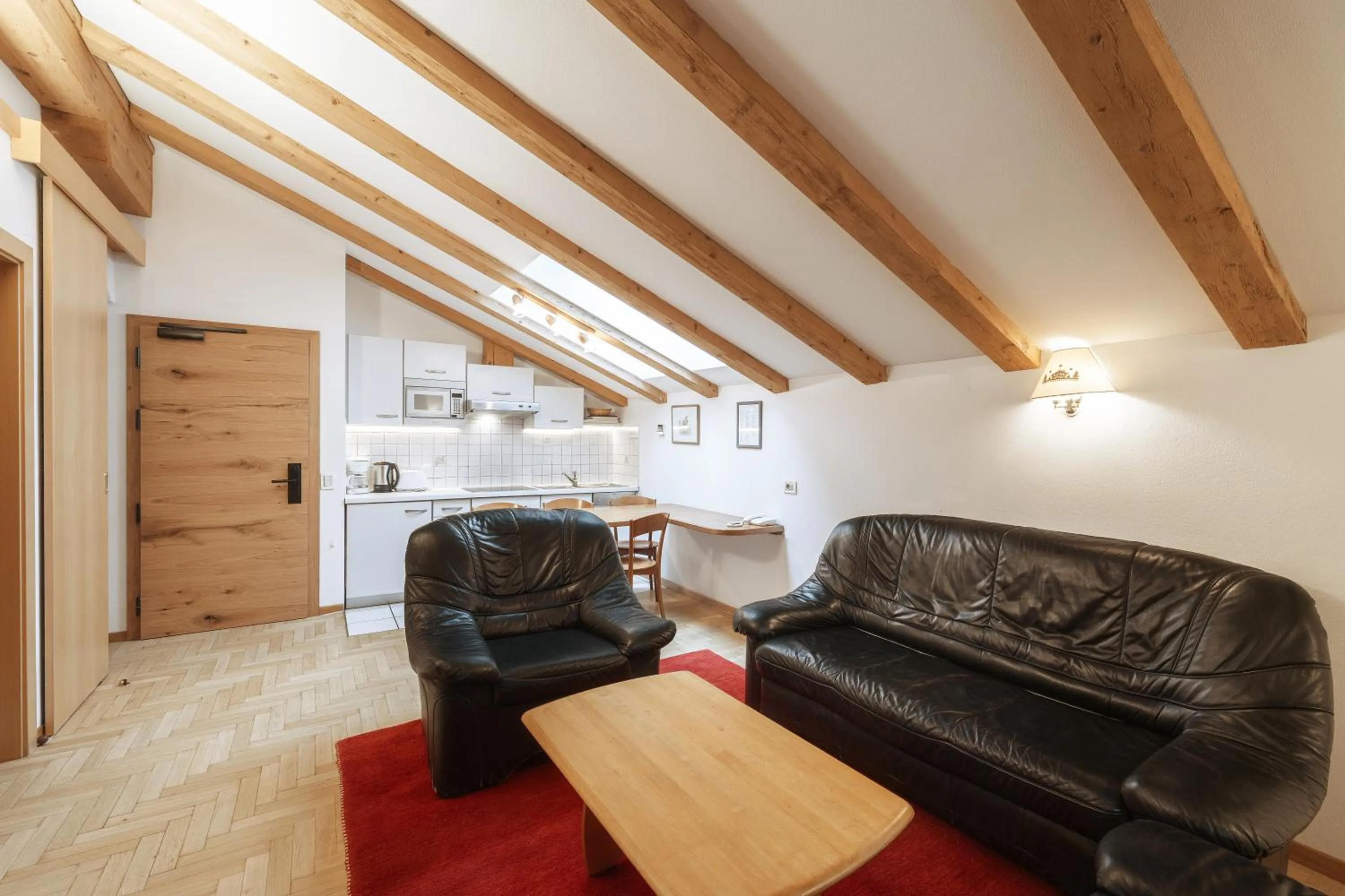 La Tambra - Residence - Central with Restaurant