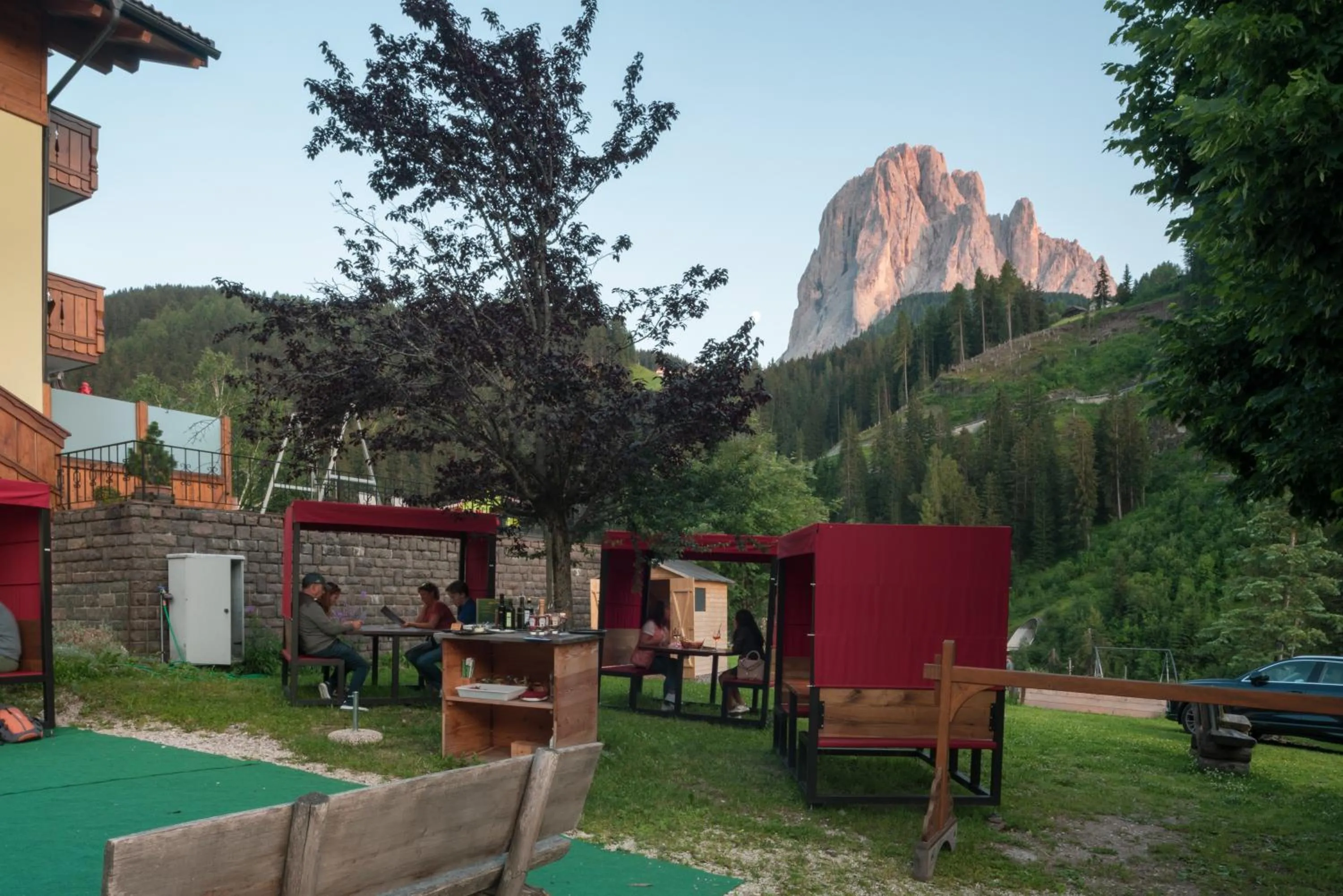 Garden in La Tambra - Residence - Central with Restaurant