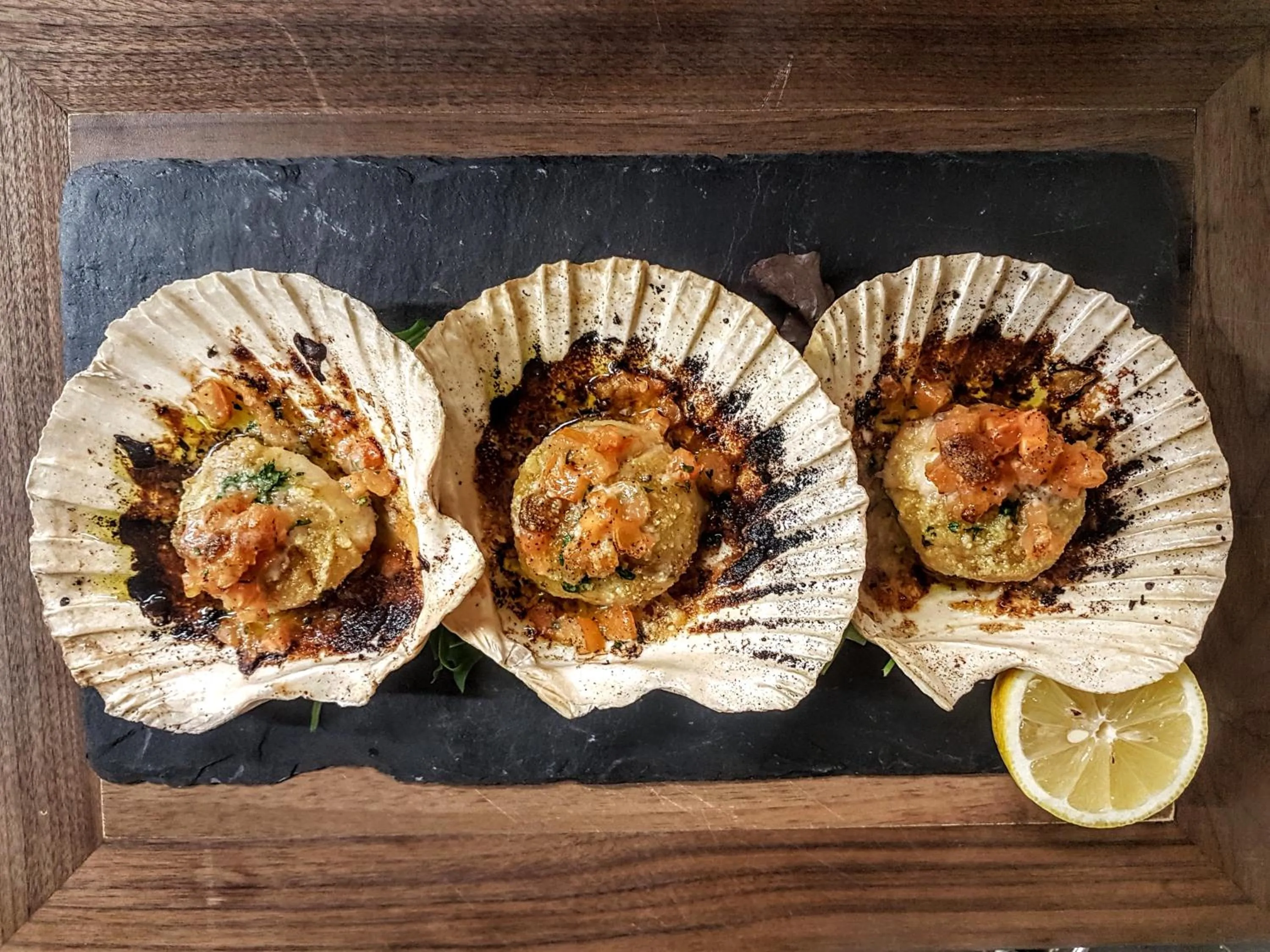 Food and drinks in La Tambra - Residence - Central with Restaurant