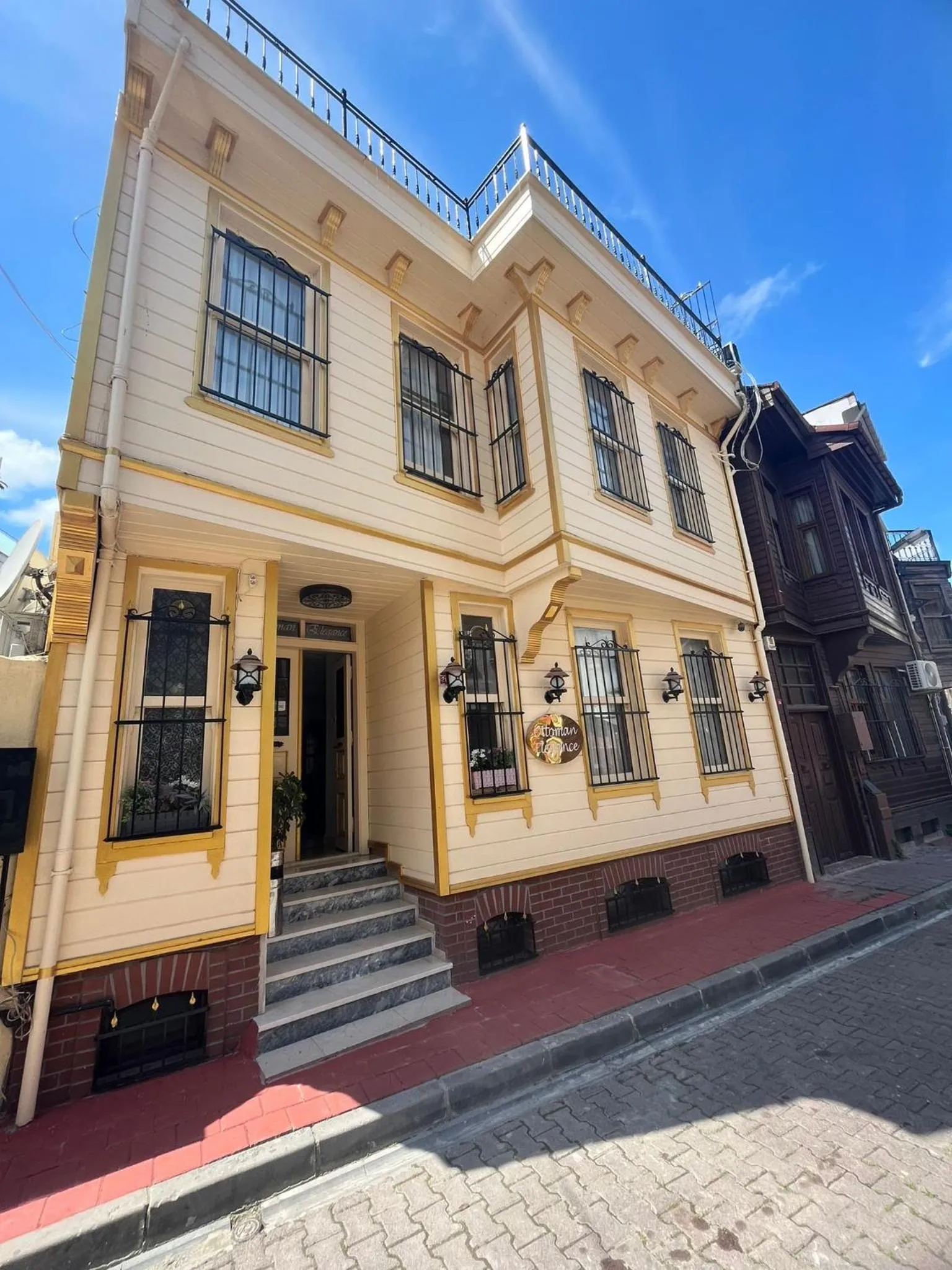 Property building in Ottoman Elegance Hotel