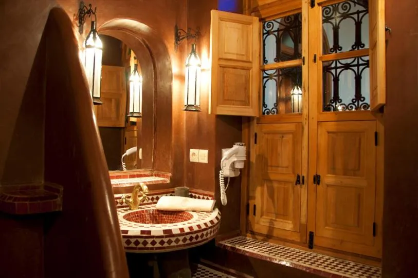 Bathroom in Riad Granvilier