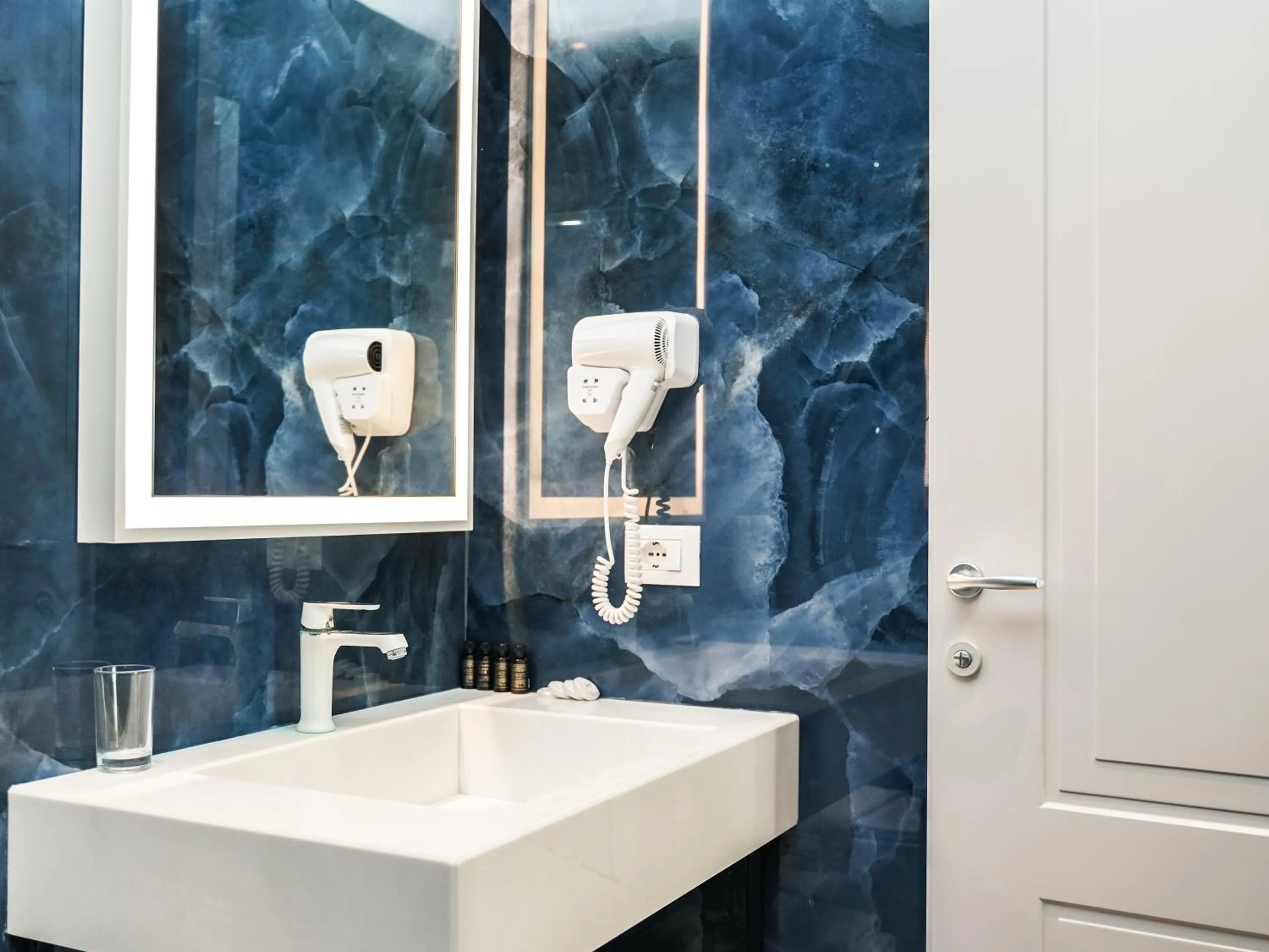 Shower in VM Resort & SPA