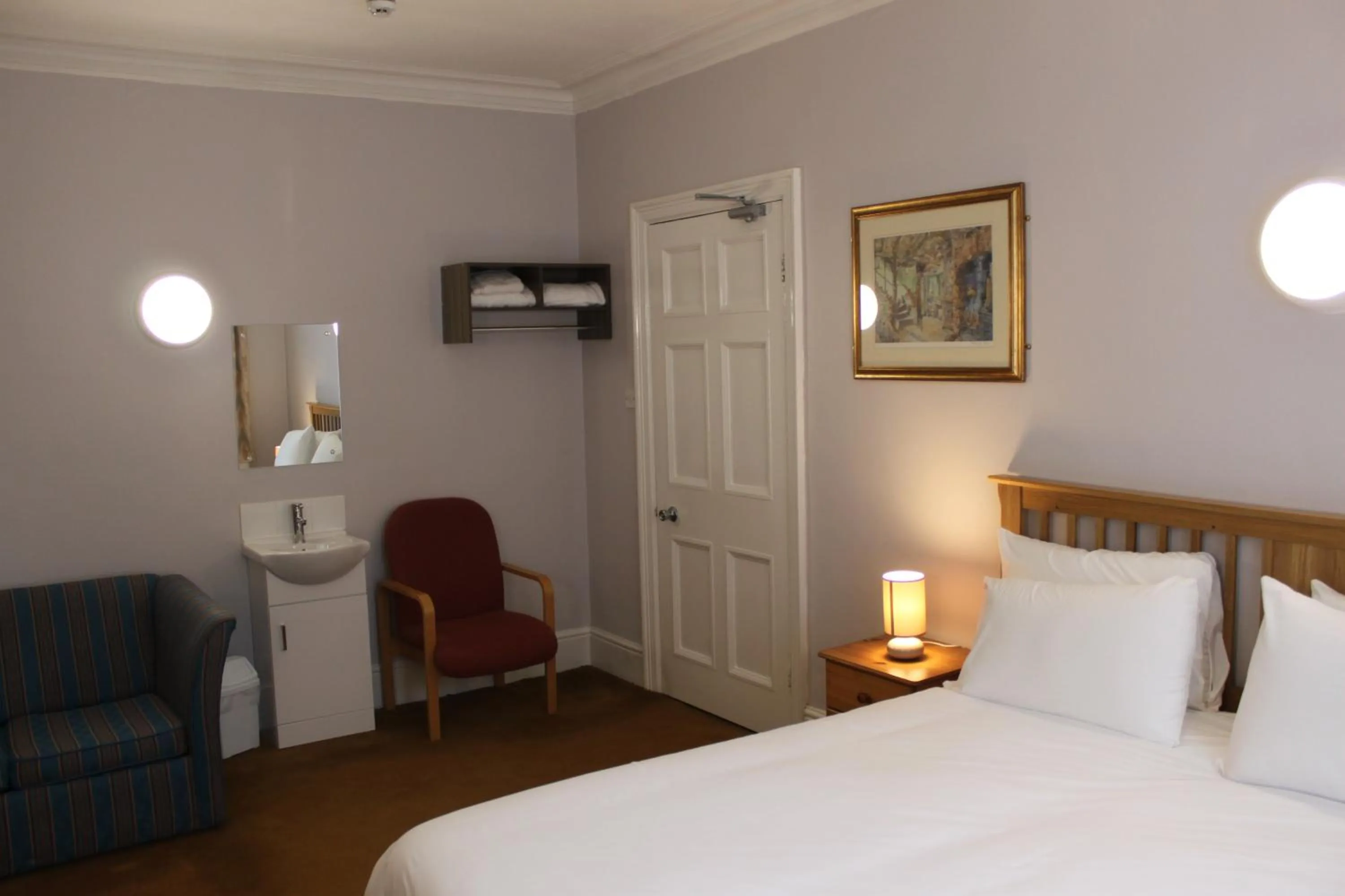 Bedroom, Bed in Brookside Lodge