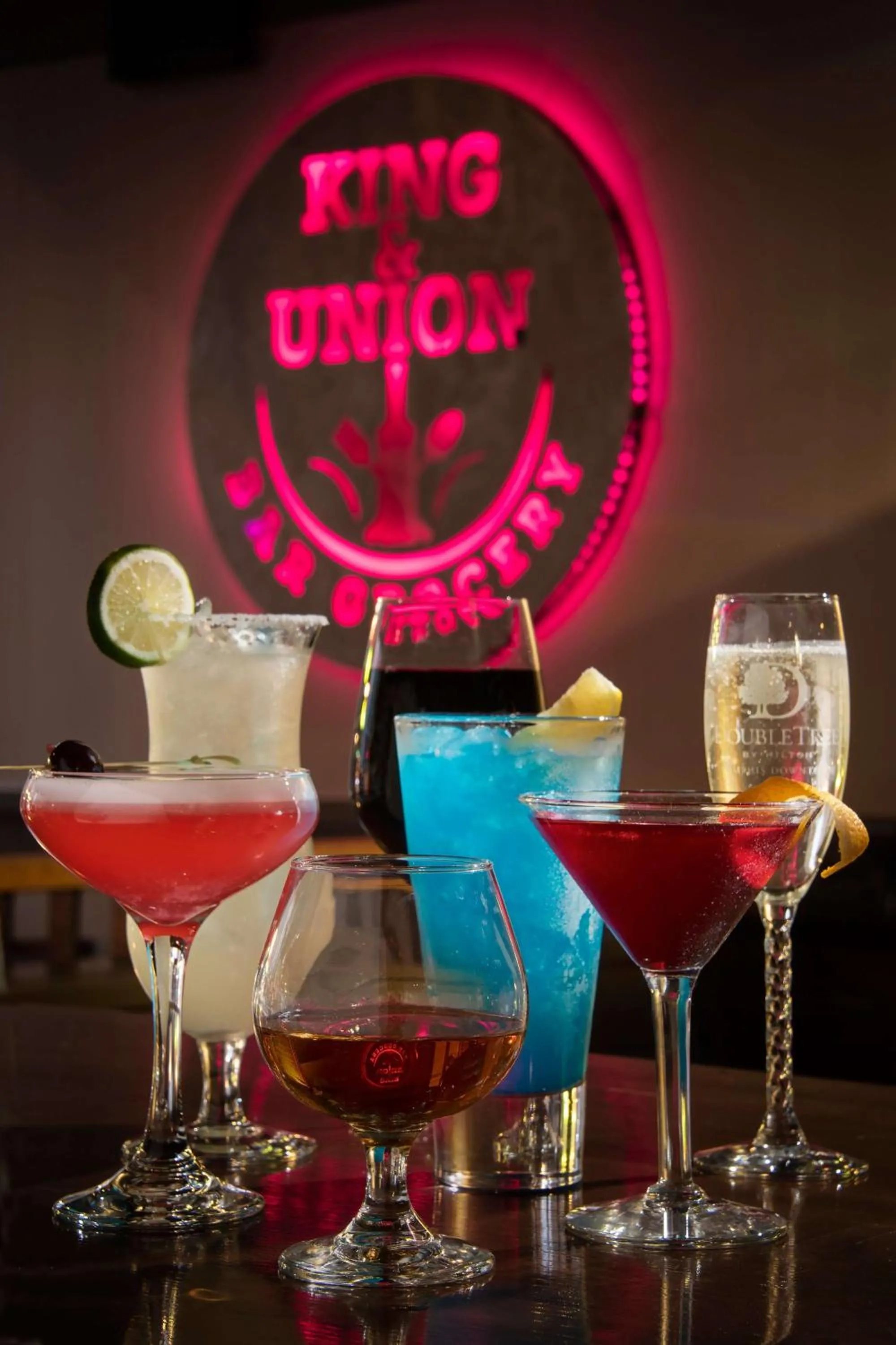 Lounge or bar in DoubleTree by Hilton Memphis Downtown