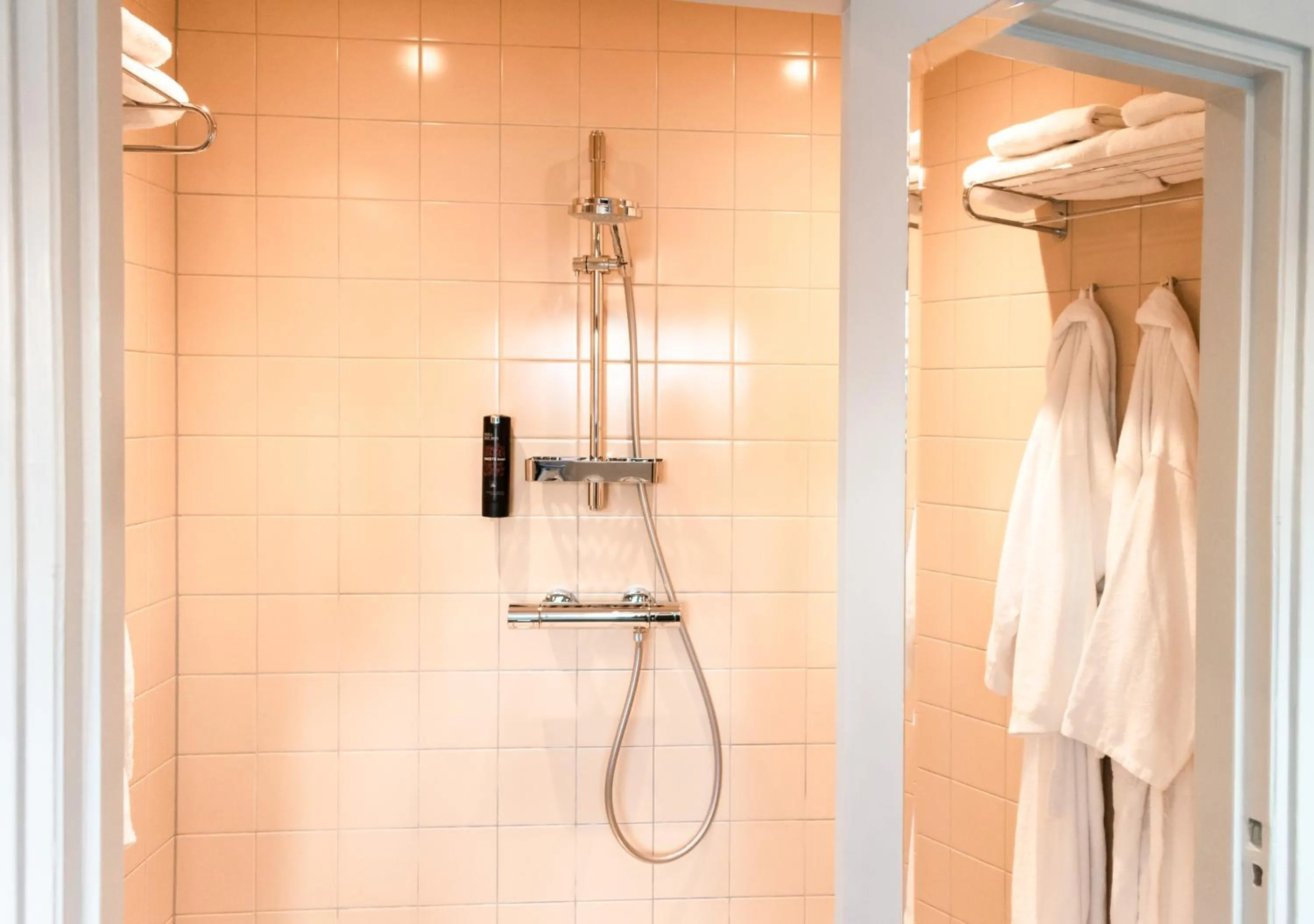 Shower in SWEETS - Overtoomsesluis