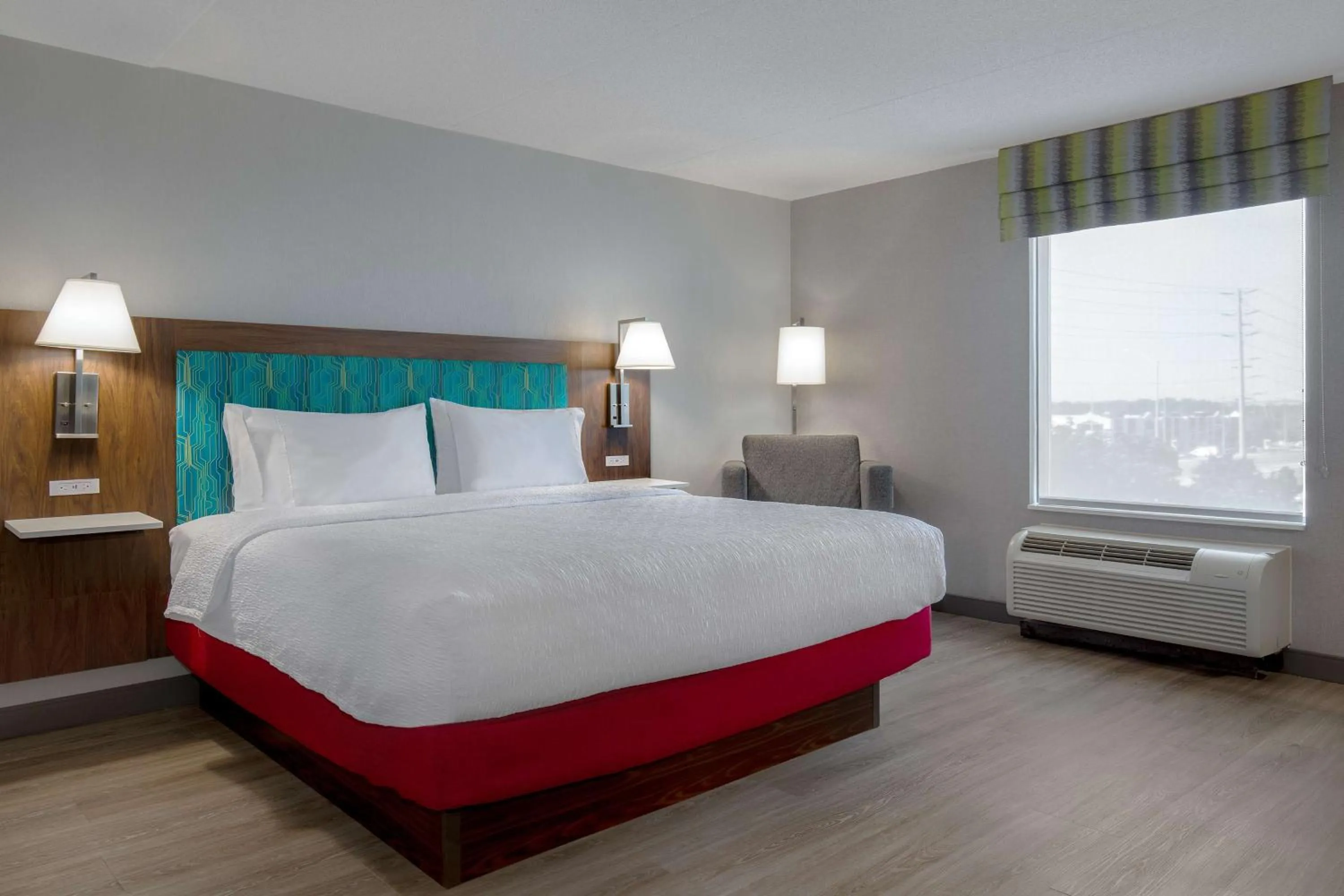 Bed in Hampton Inn by Hilton Brampton - Toronto
