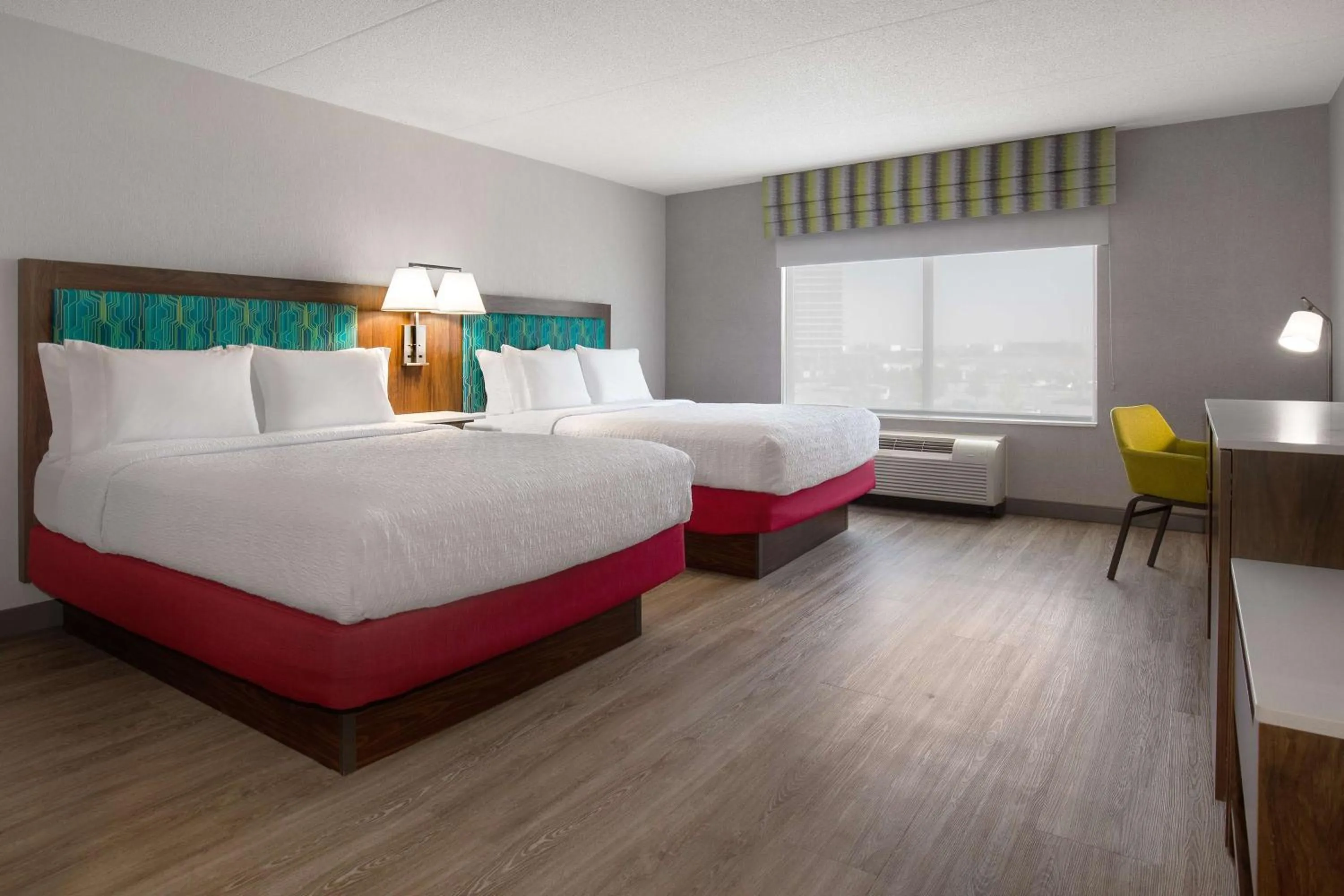 Bed in Hampton Inn by Hilton Brampton - Toronto