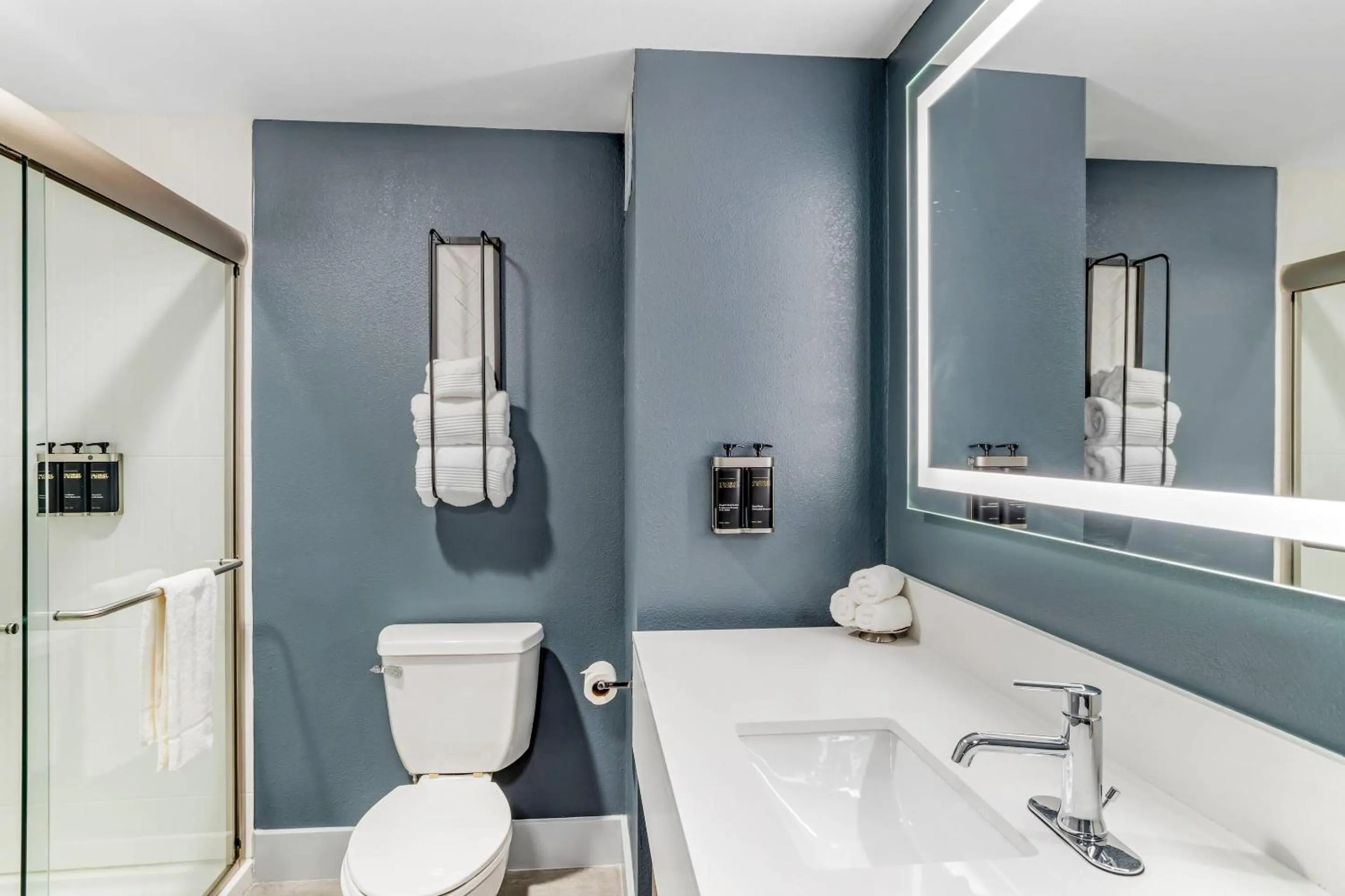 Bedroom in The Angler Hotel Livingston, an Ascend Collection Hotel