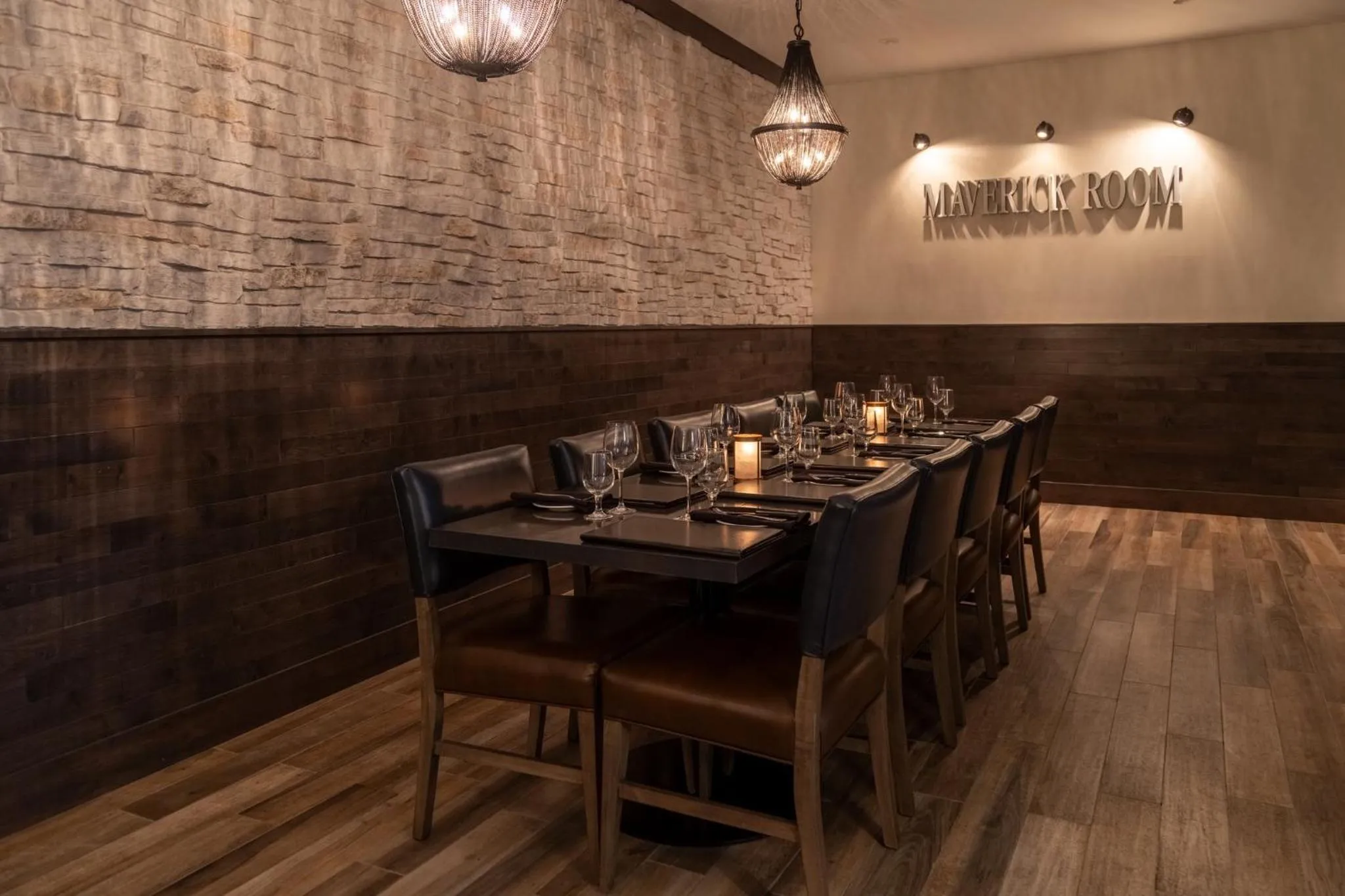 Restaurant/places to eat in Crowne Plaza Fredericton Lord Beaverbrook by IHG