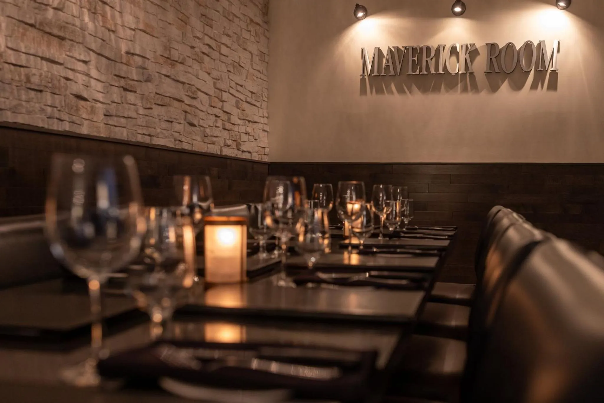 Restaurant/places to eat in Crowne Plaza Fredericton Lord Beaverbrook by IHG