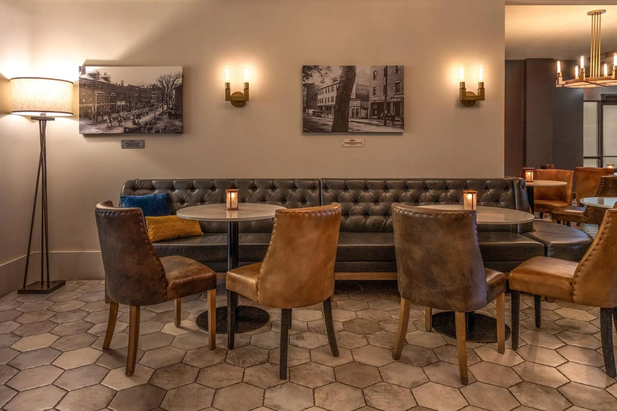 Restaurant/places to eat in Crowne Plaza Fredericton Lord Beaverbrook by IHG