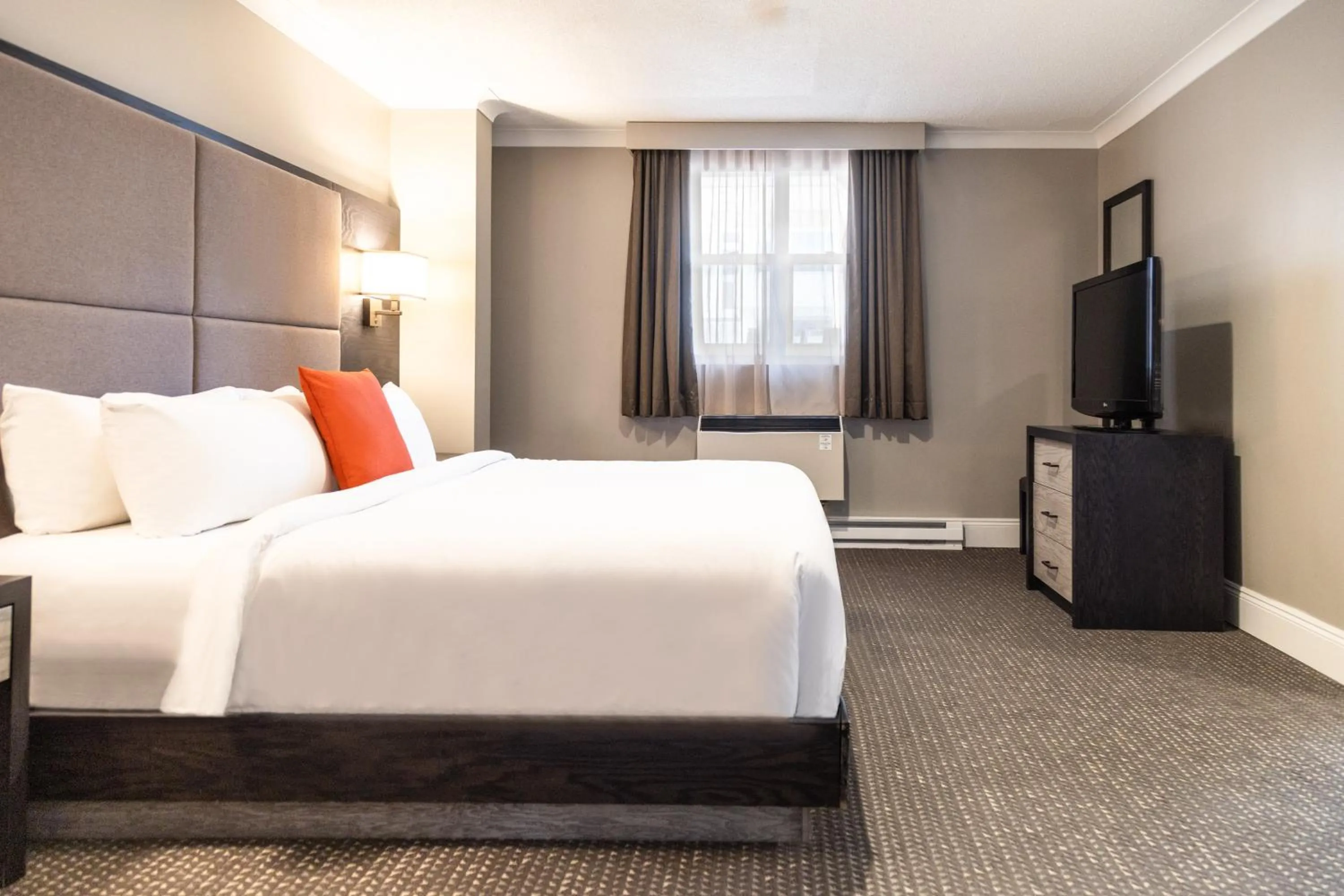 Photo of the whole room, Bed in Crowne Plaza Fredericton Lord Beaverbrook by IHG