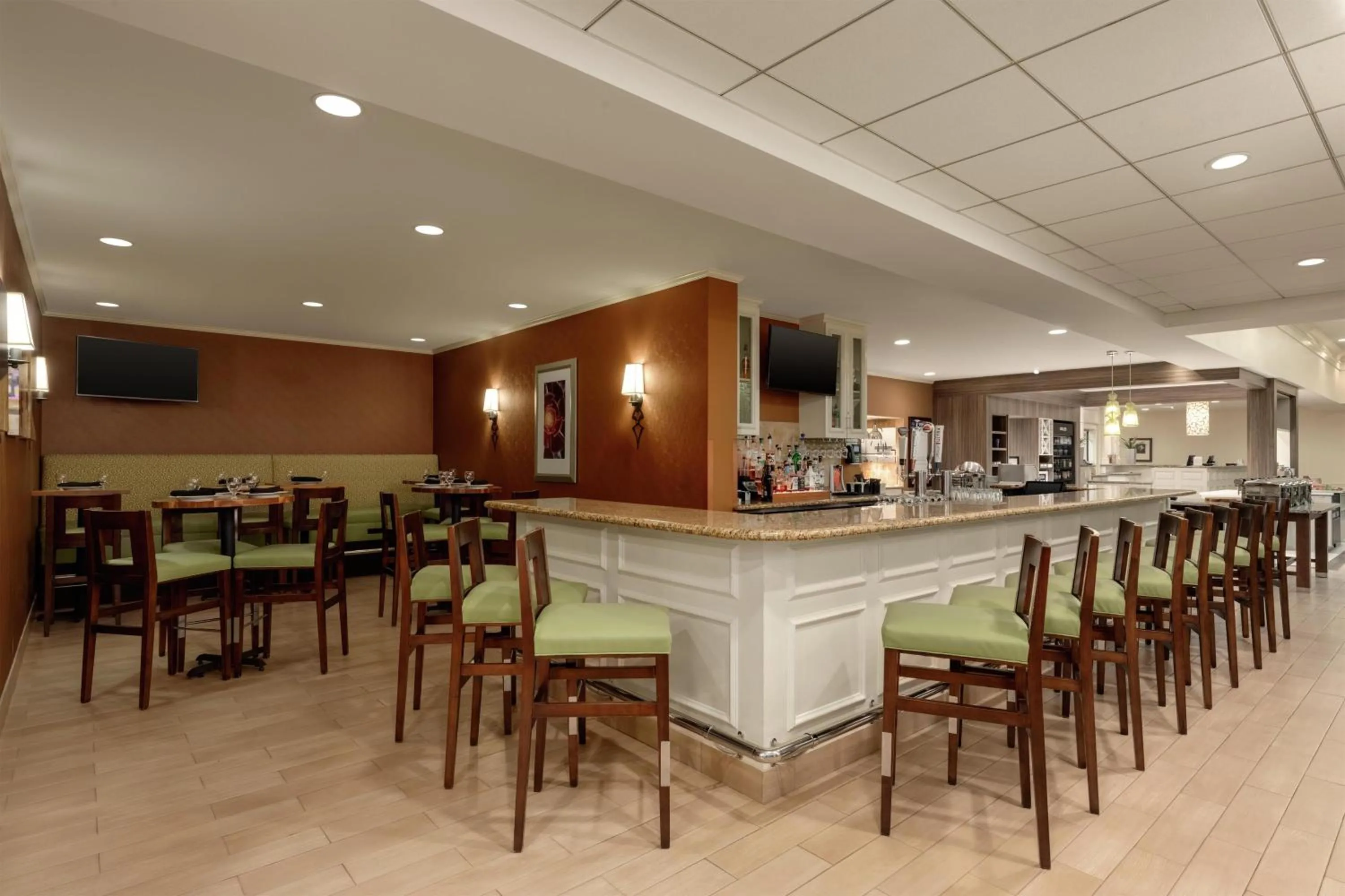 Lounge or bar in Hilton Garden Inn Harrisburg East