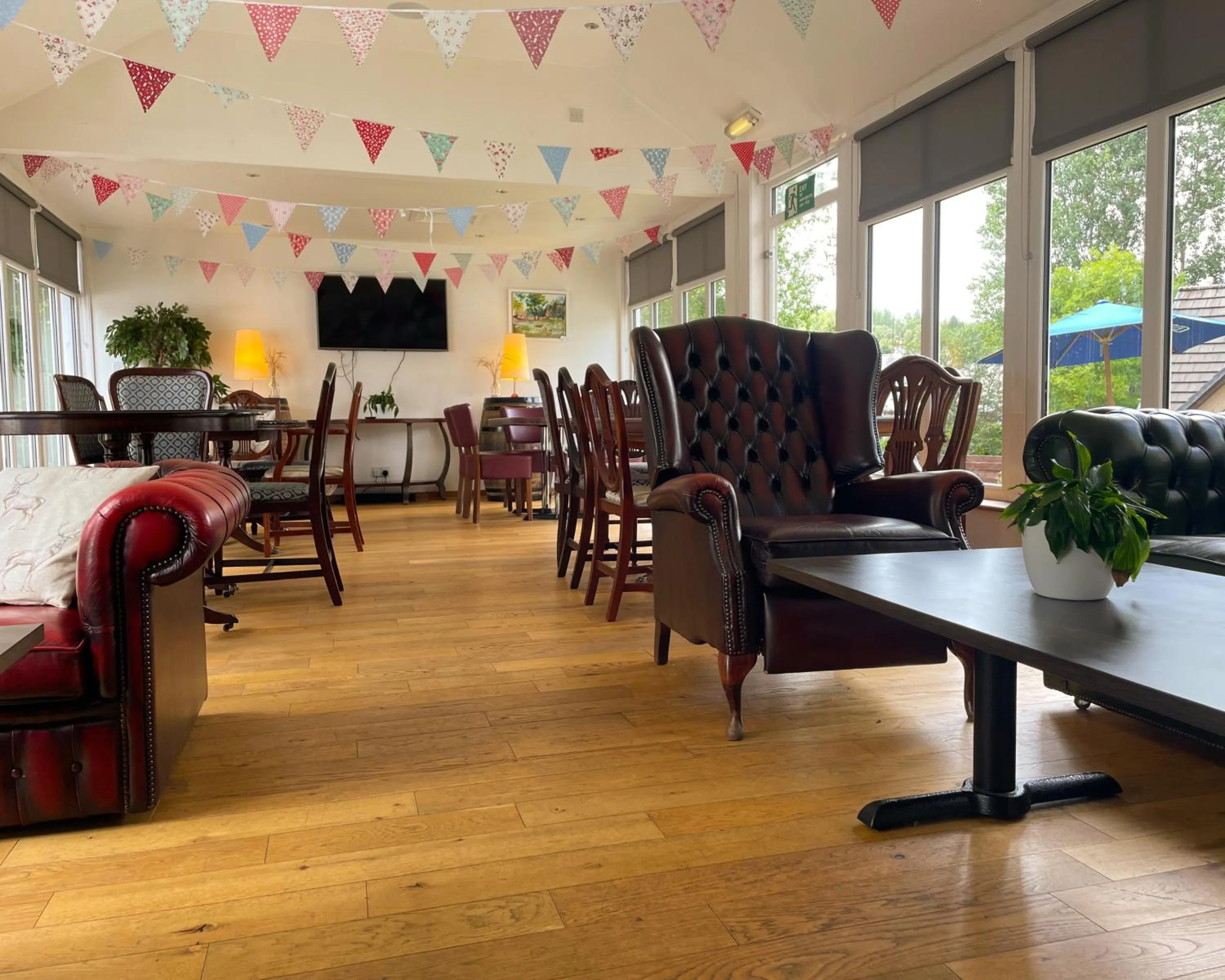 Seating area in The Speyside Hotel and Restaurant