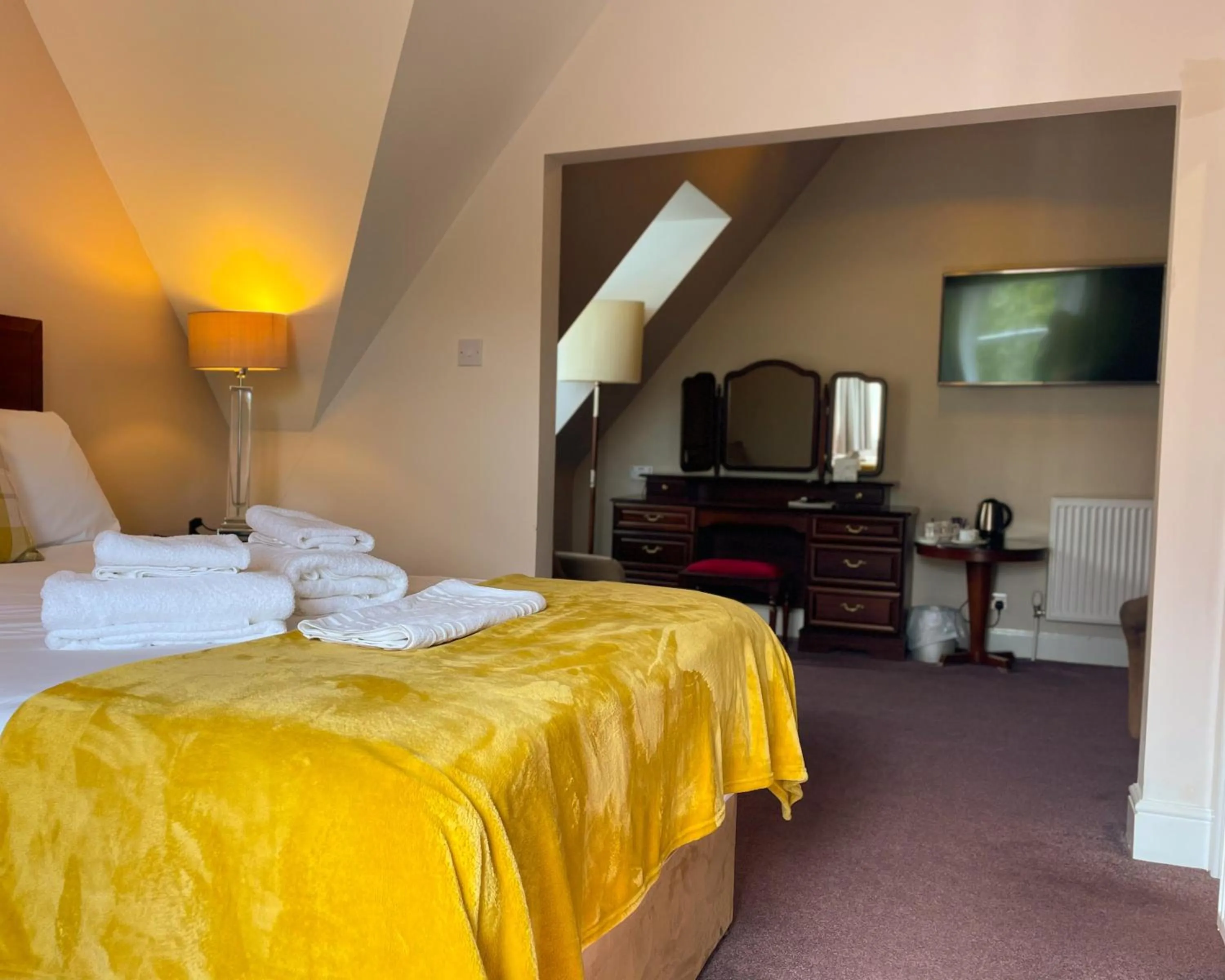 Bed in The Speyside Hotel and Restaurant