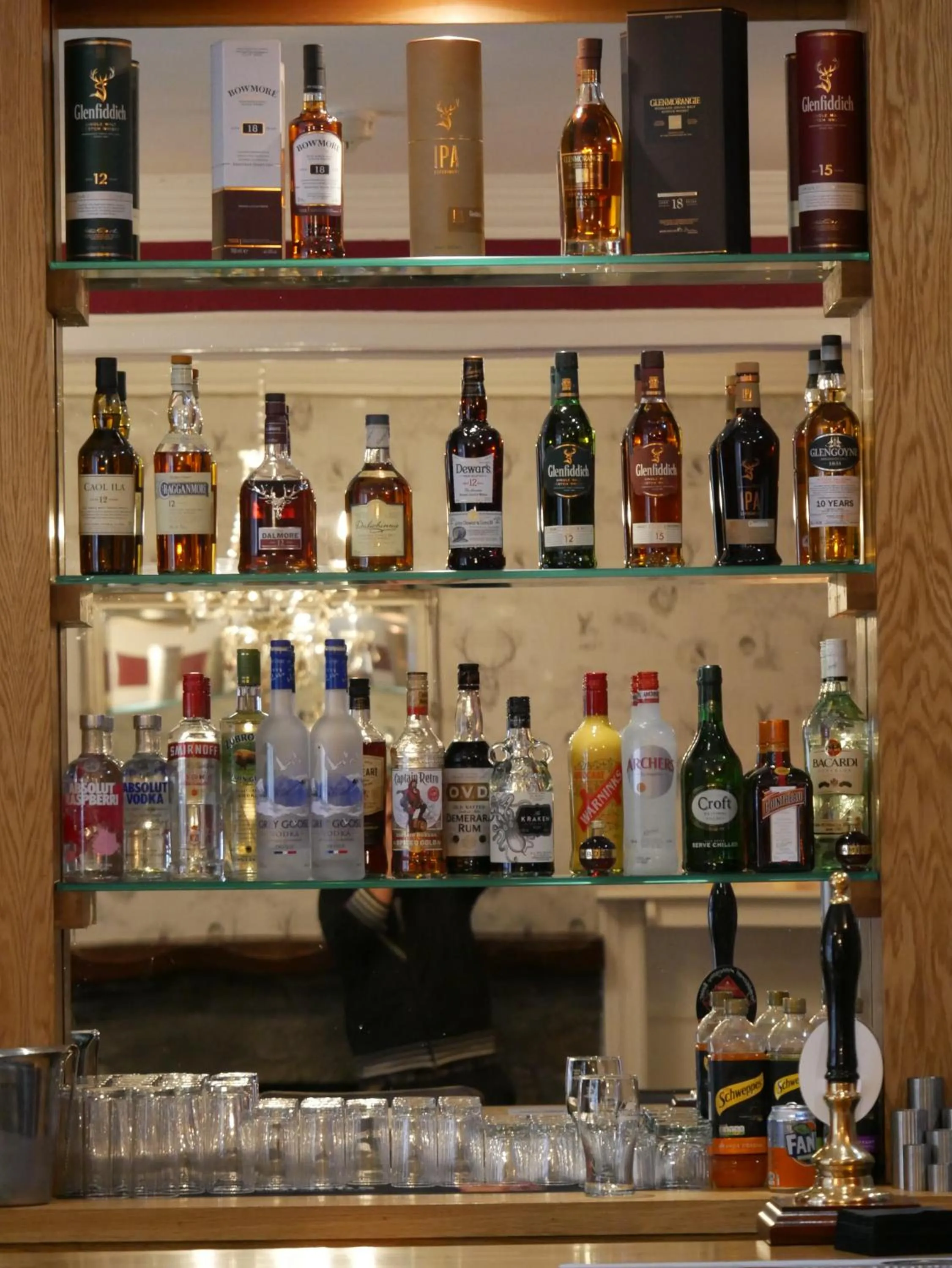 Lounge or bar in The Speyside Hotel and Restaurant