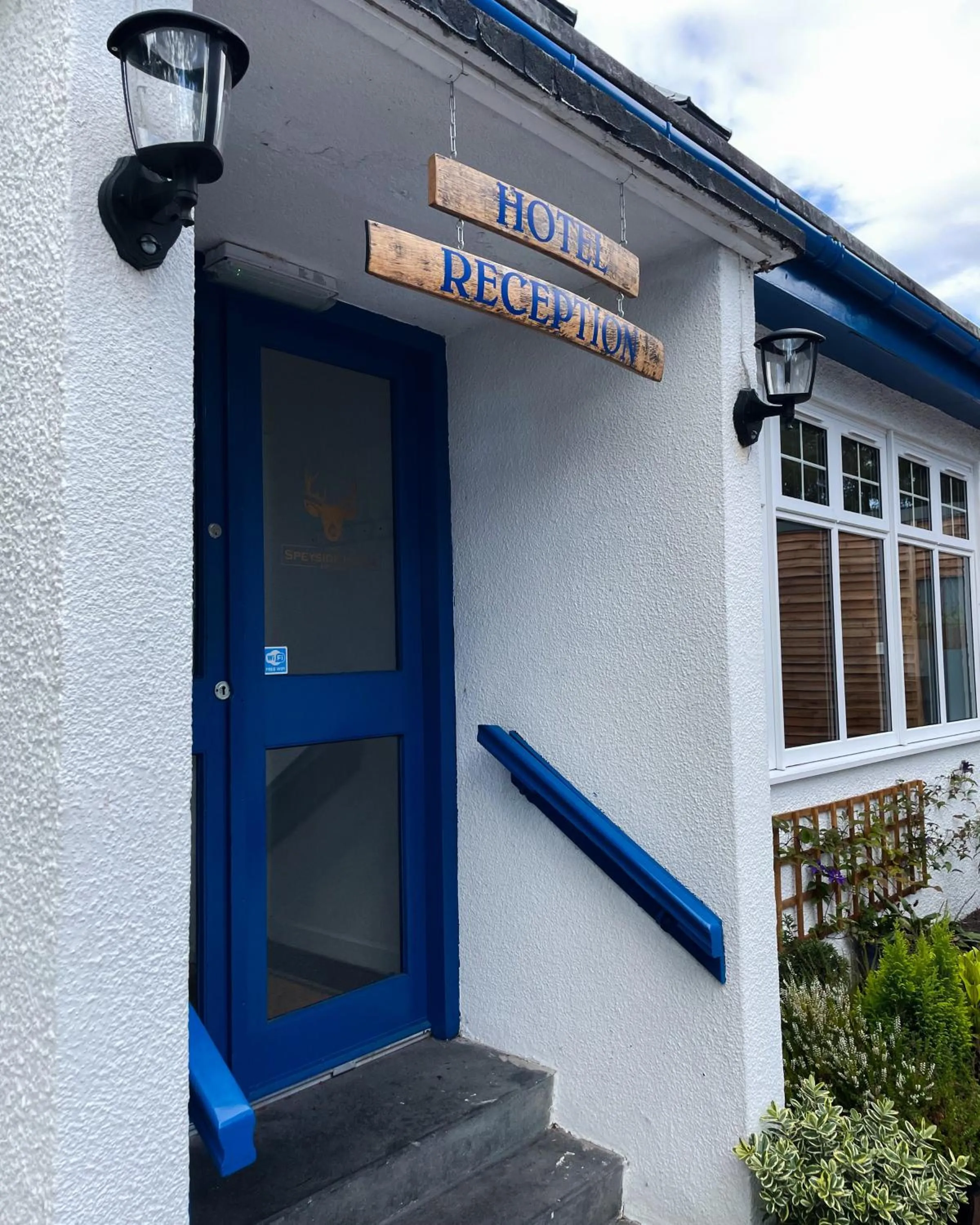 Lobby or reception in The Speyside Hotel and Restaurant