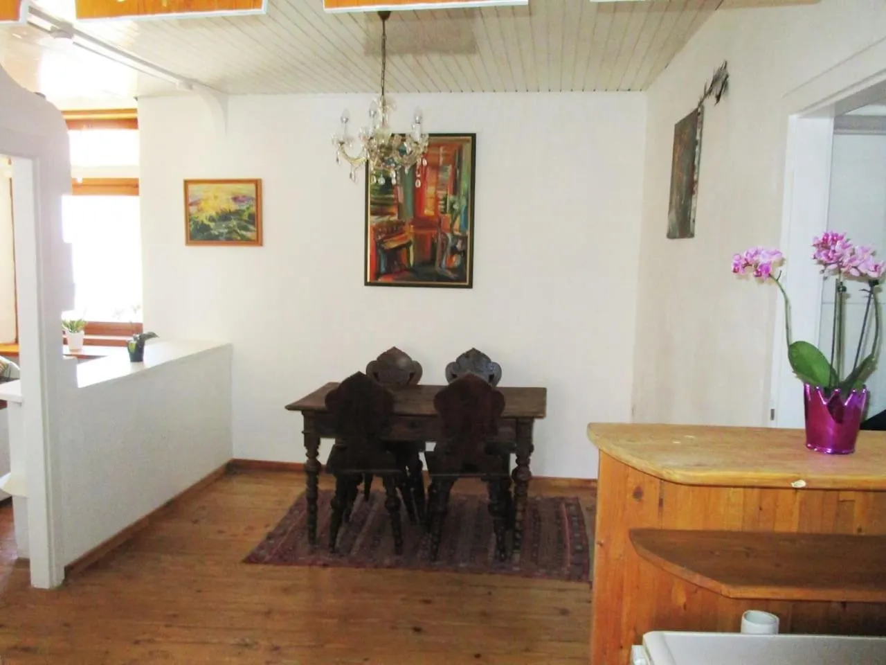 Dining area in Harmony Gallery