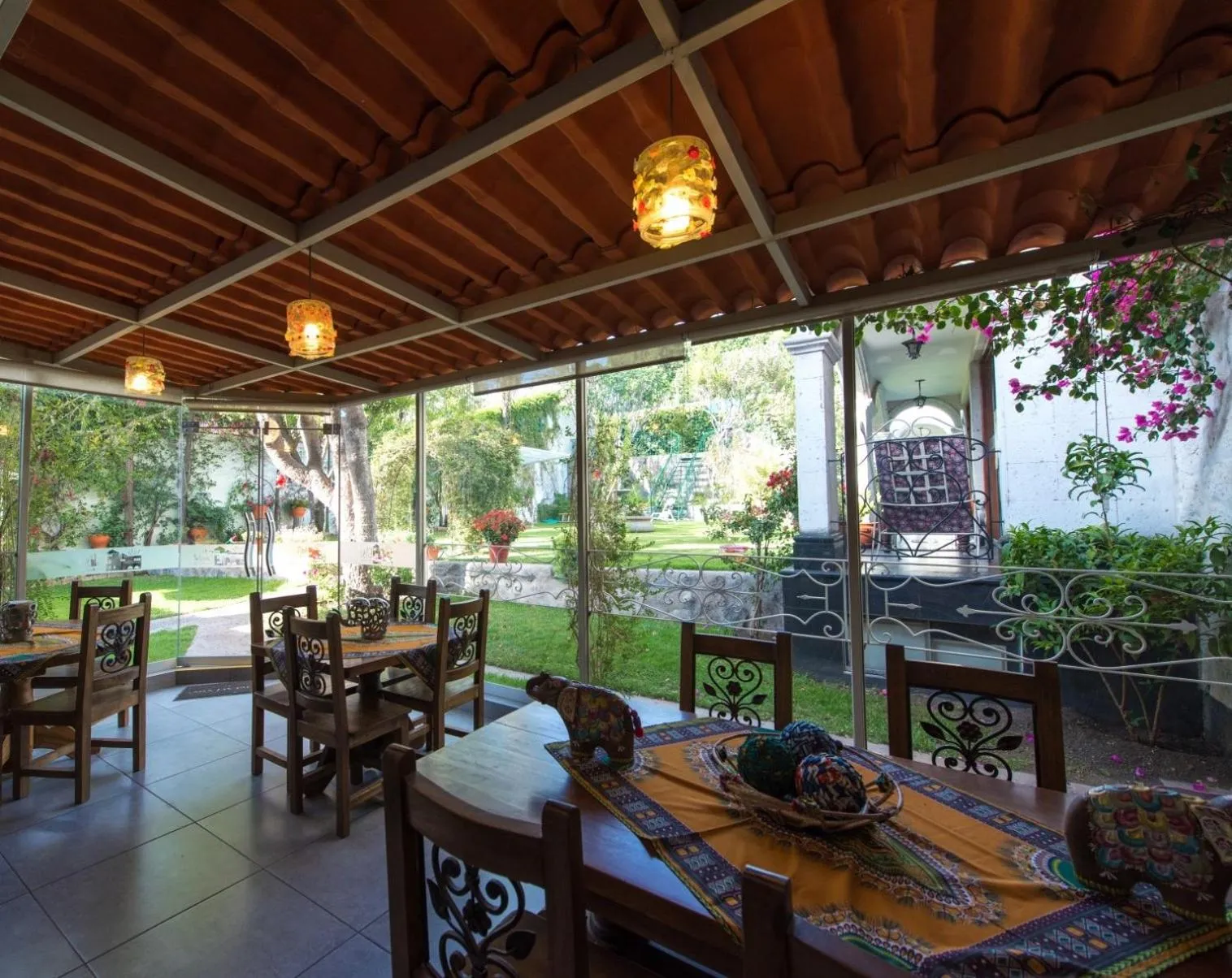 Restaurant/places to eat in Hotel Boutique Villa Elisa