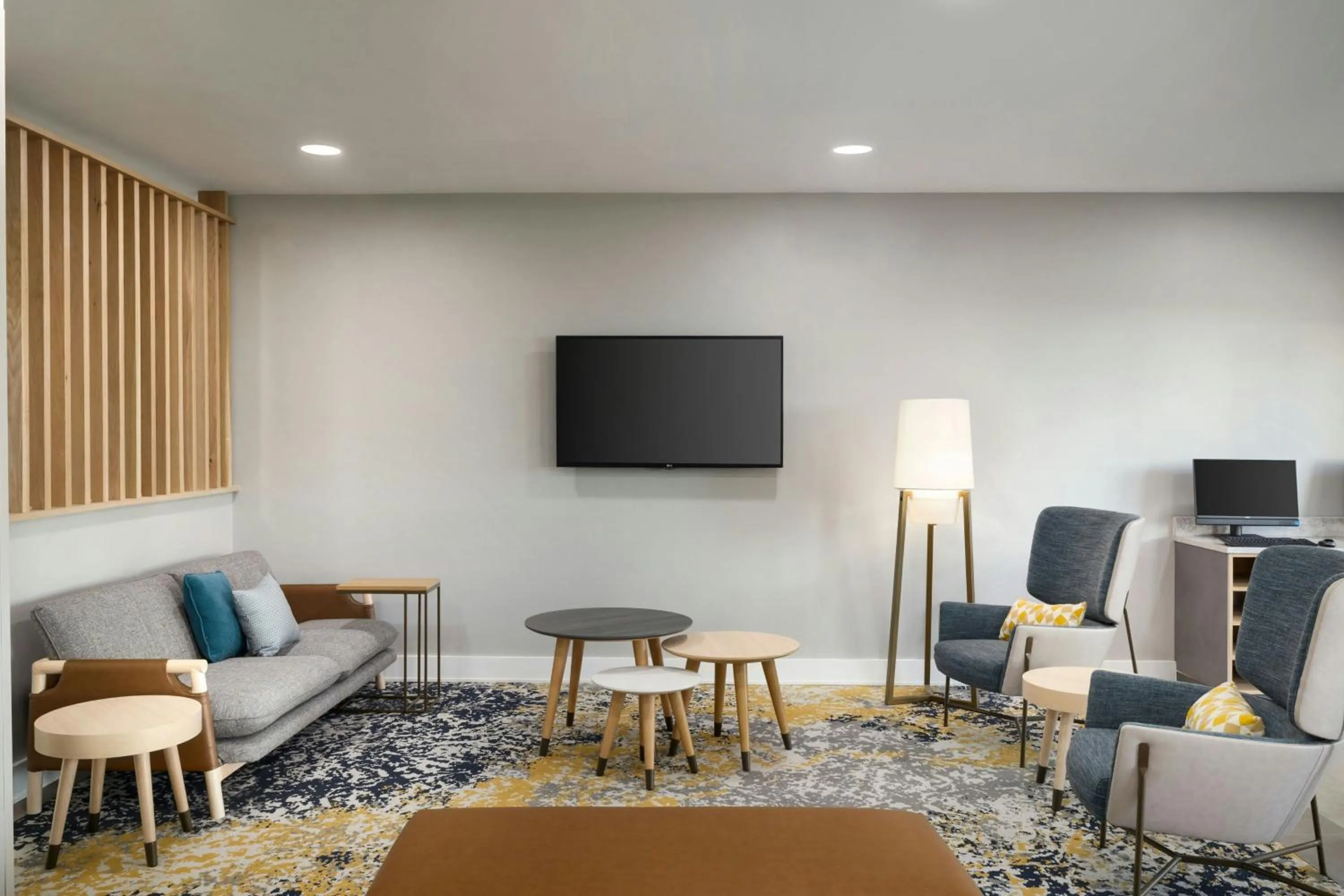 Lobby or reception in TownePlace Suites by Marriott Charlotte LoSo Airport