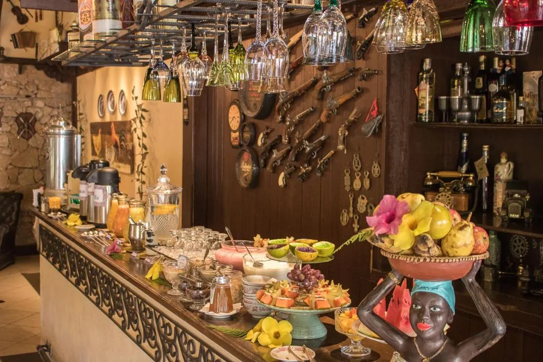 Buffet breakfast in Pousada Hospedaria da Villa