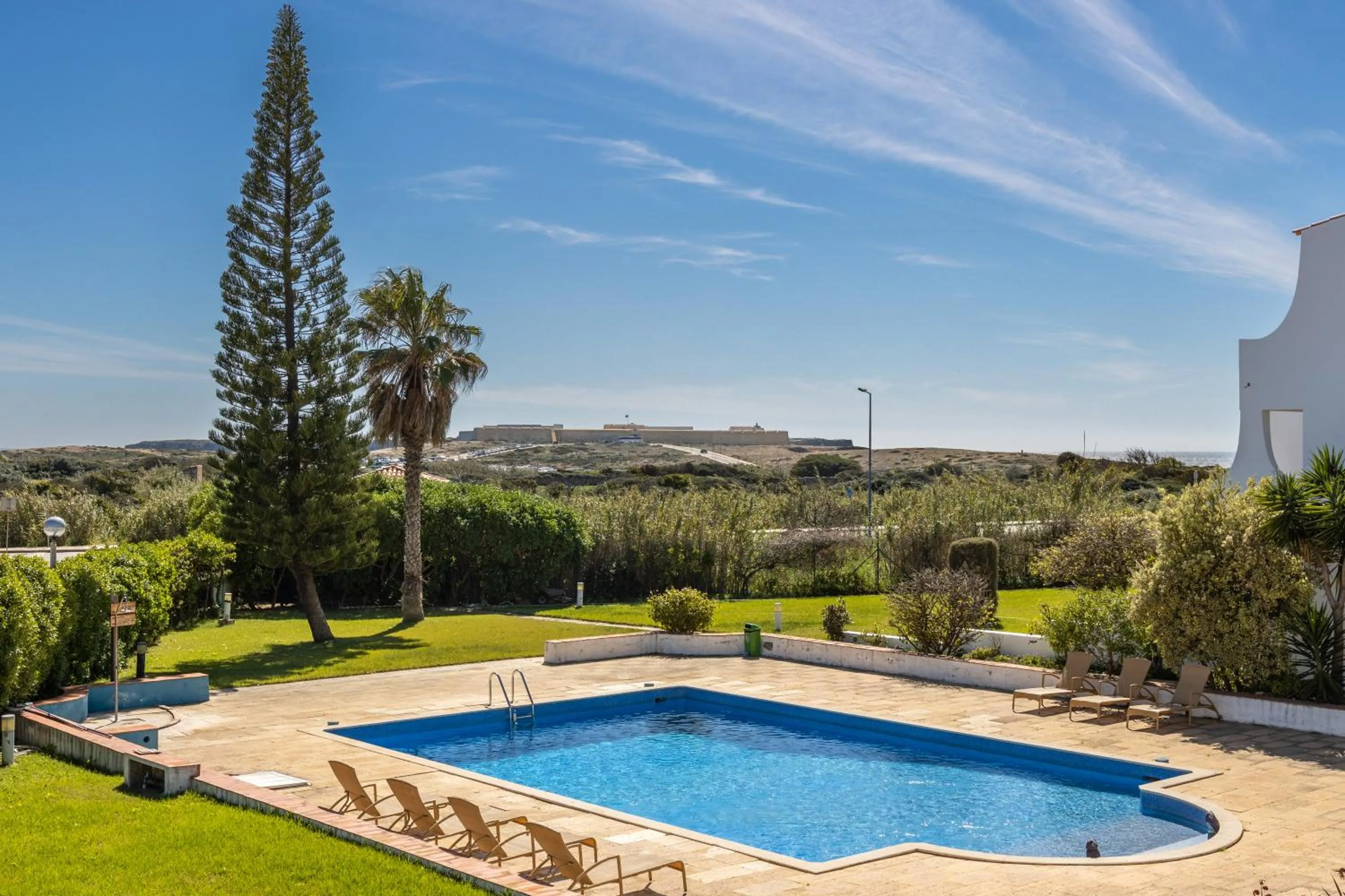 Apartment Julio Pomar, swimming pool