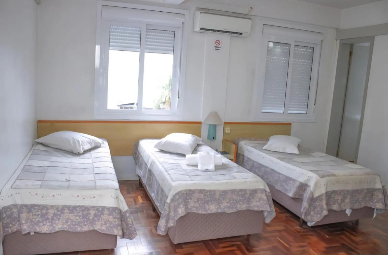 Bedroom, Bed in City Hotel