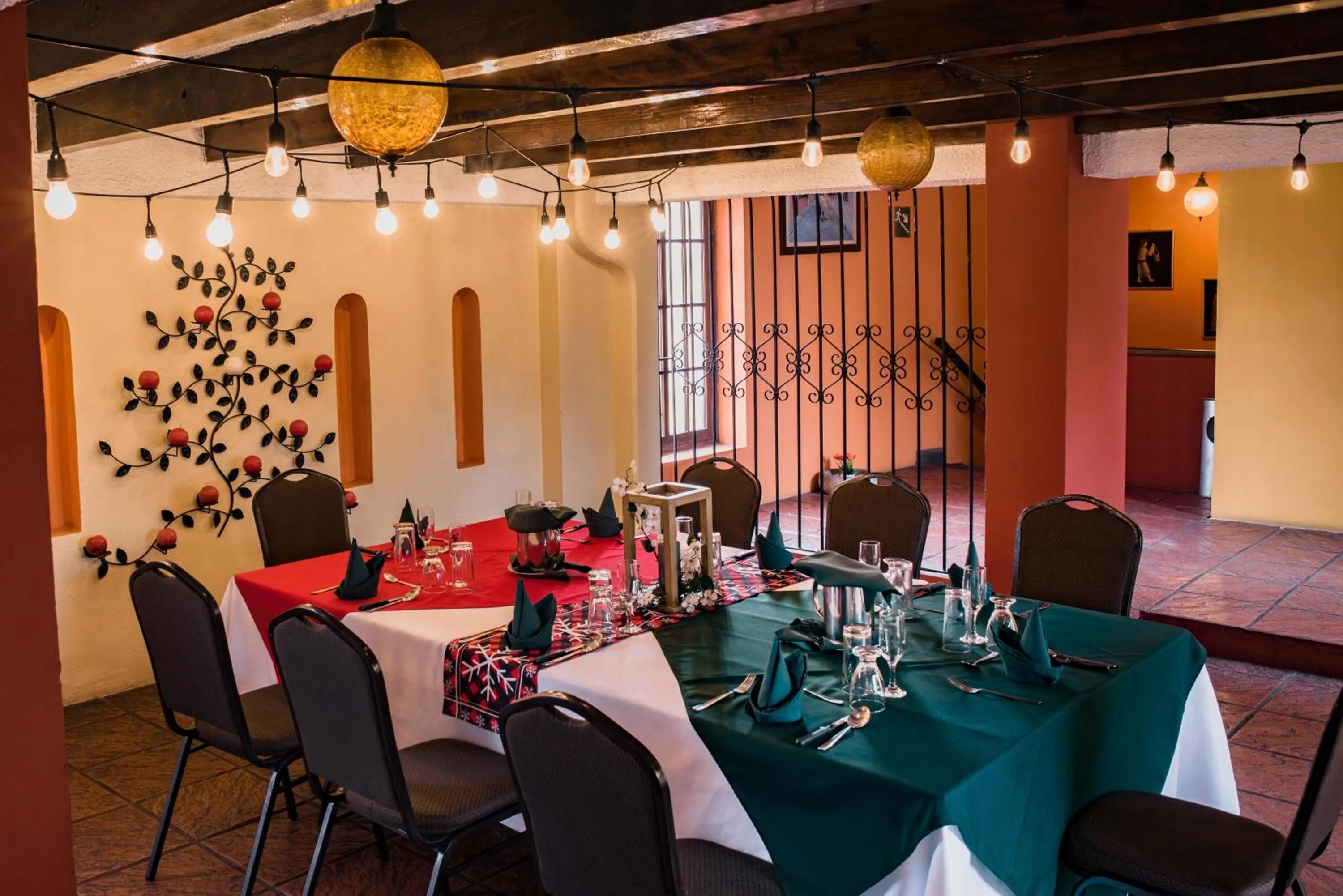 Property building in Hotel Villa Española